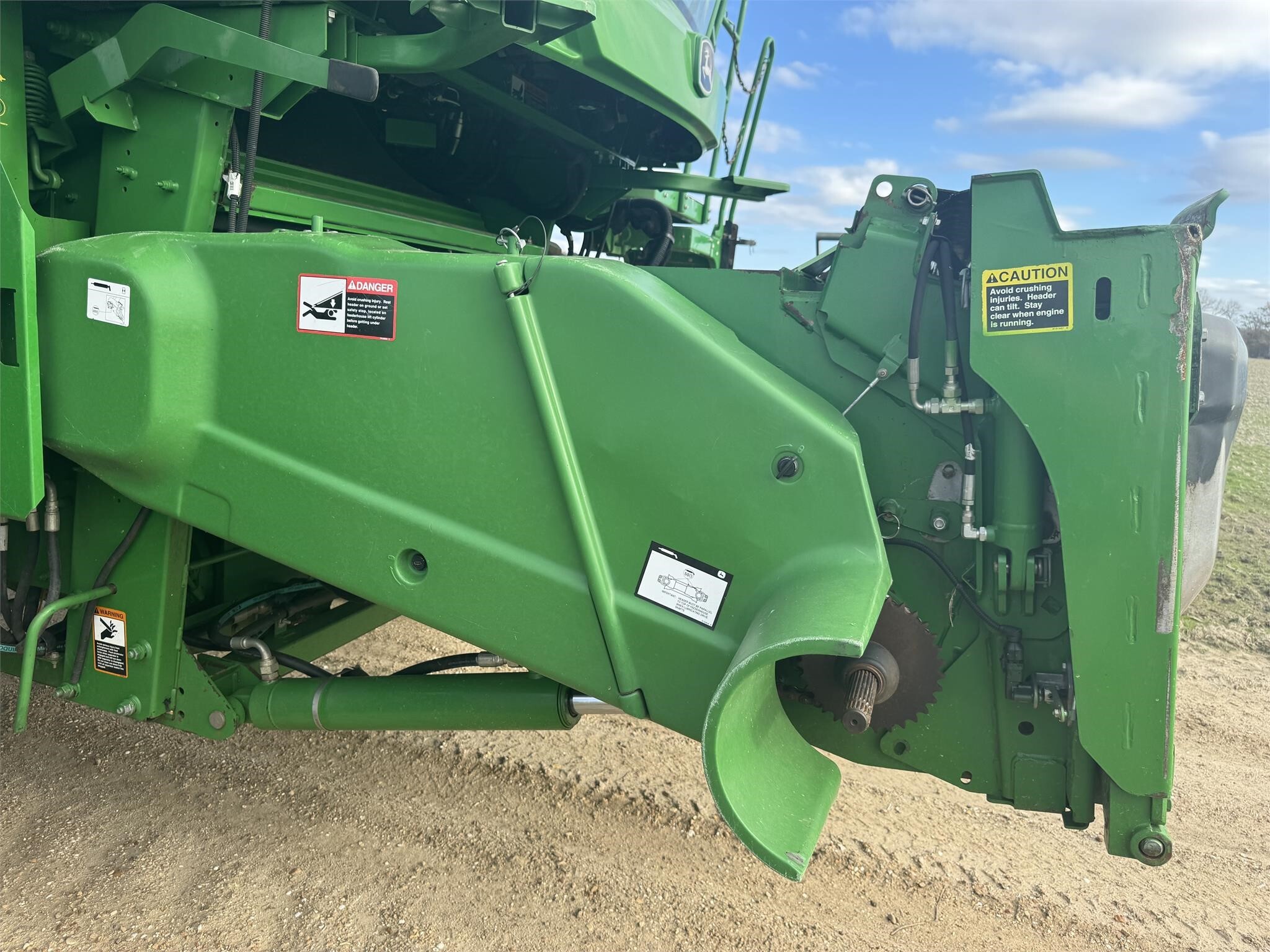 2015 John Deere S680 Combine