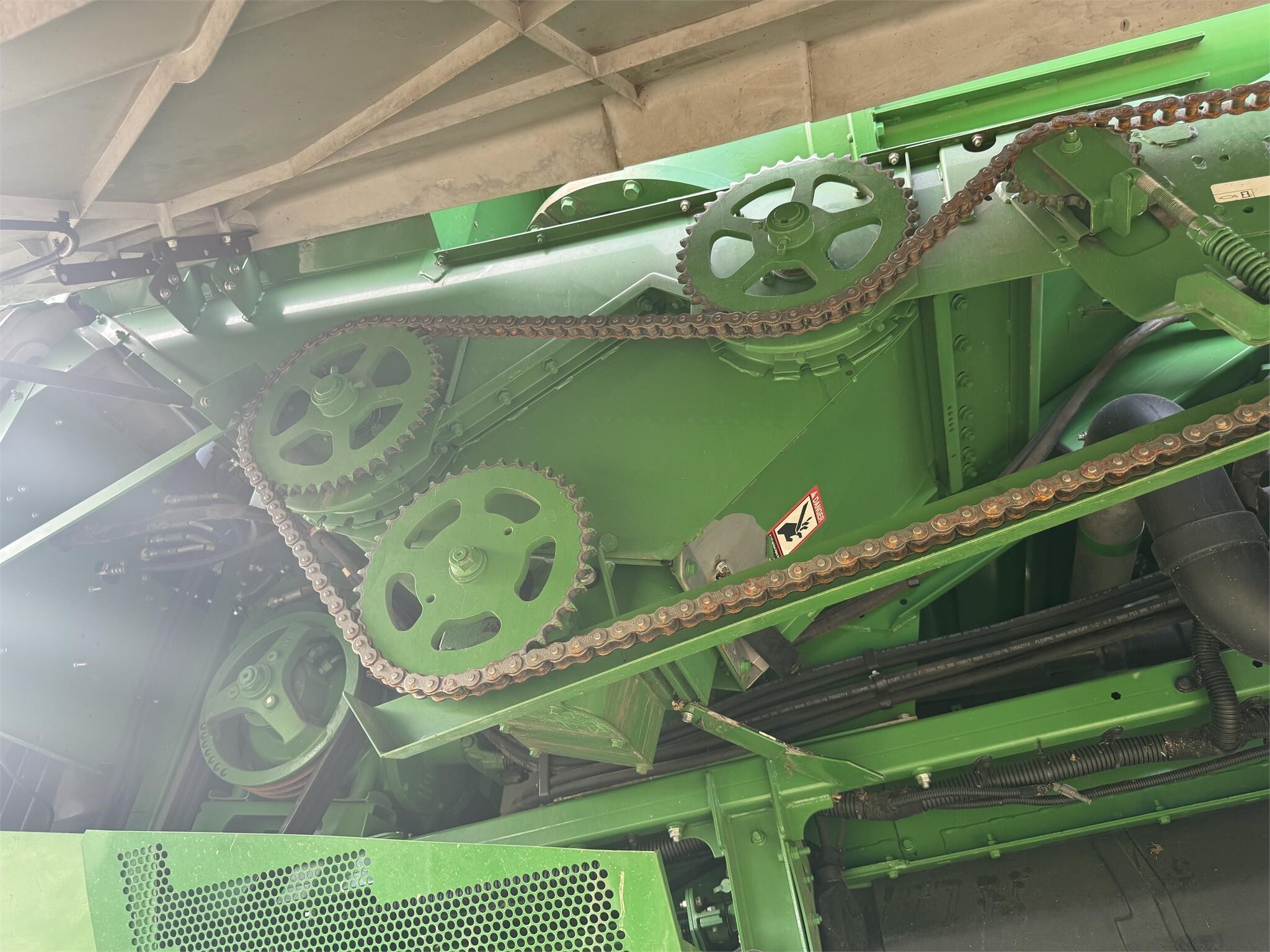 2015 John Deere S680 Combine