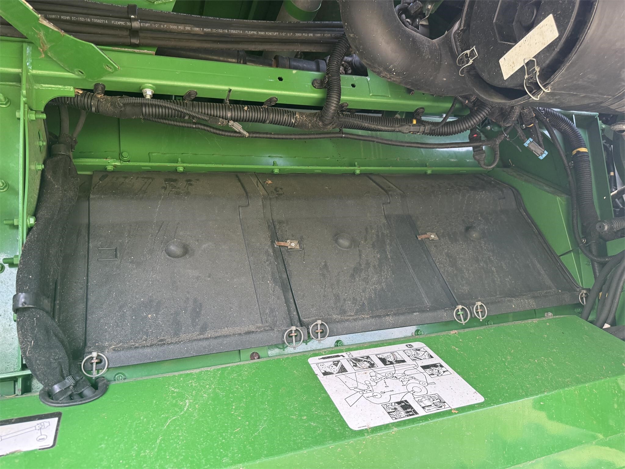 2015 John Deere S680 Combine