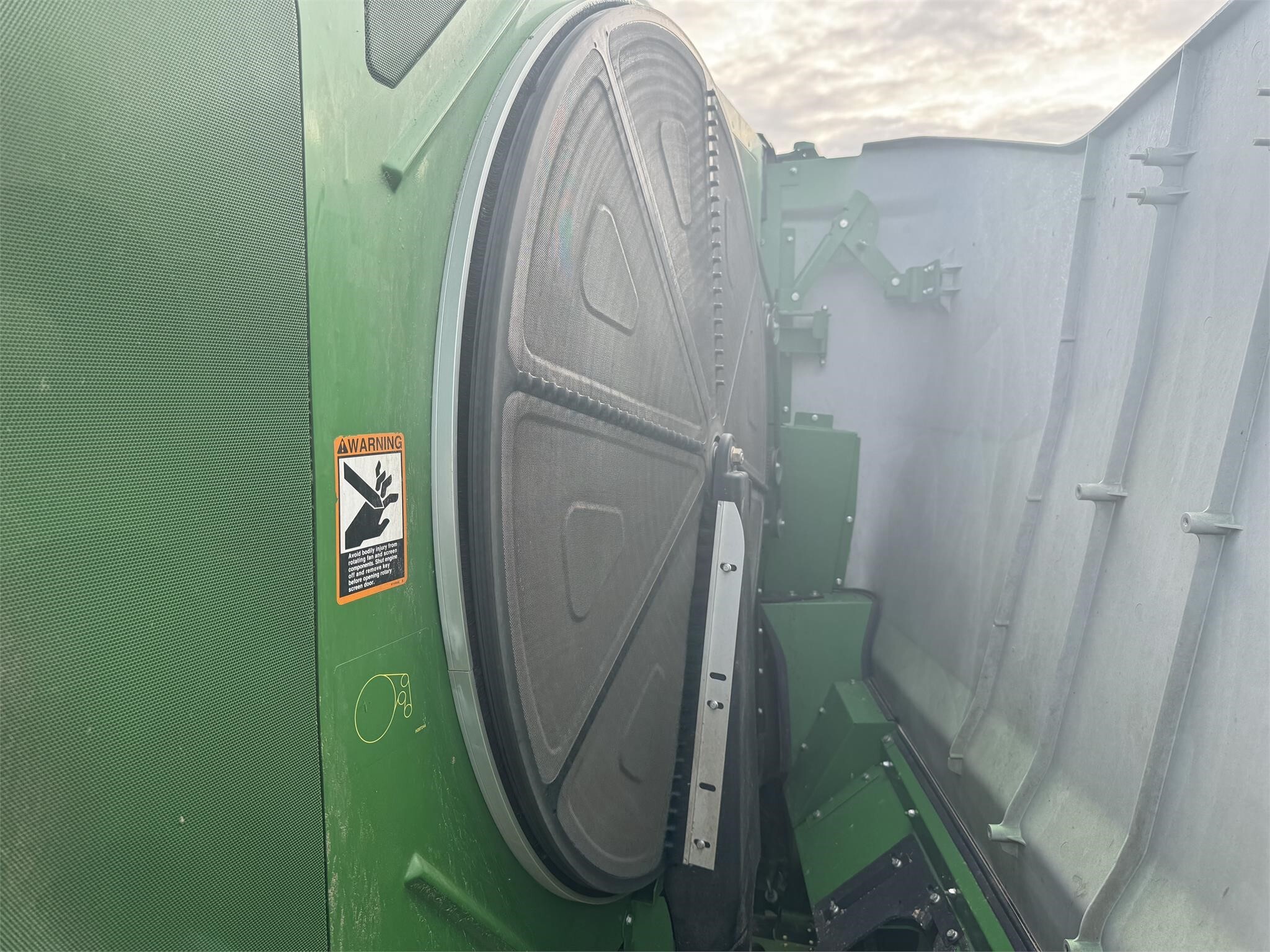 2015 John Deere S680 Combine