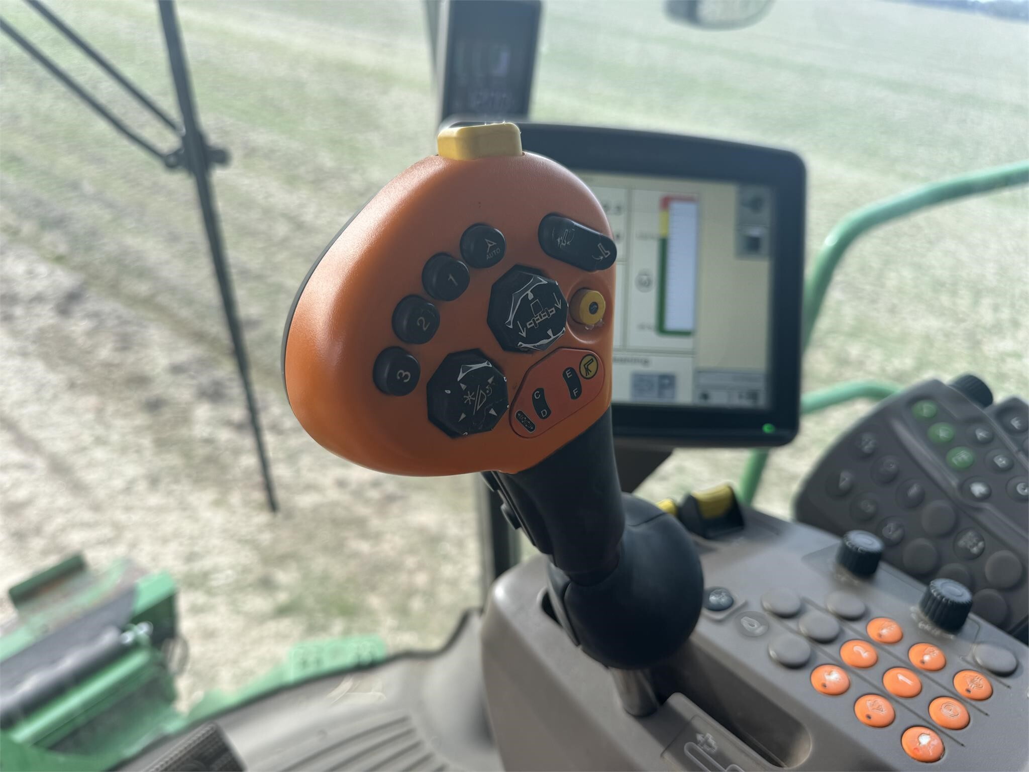 2015 John Deere S680 Combine