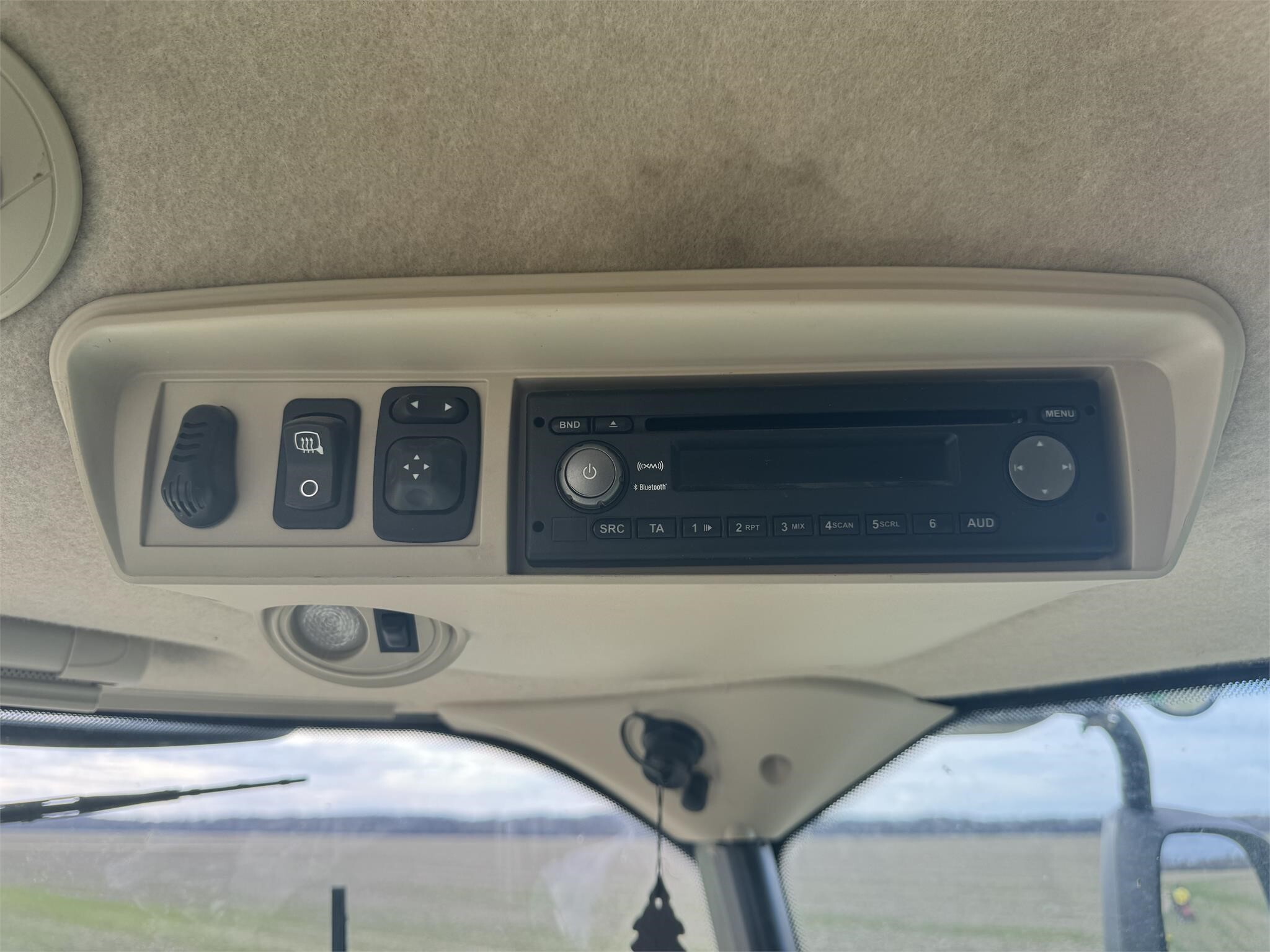 2015 John Deere S680 Combine