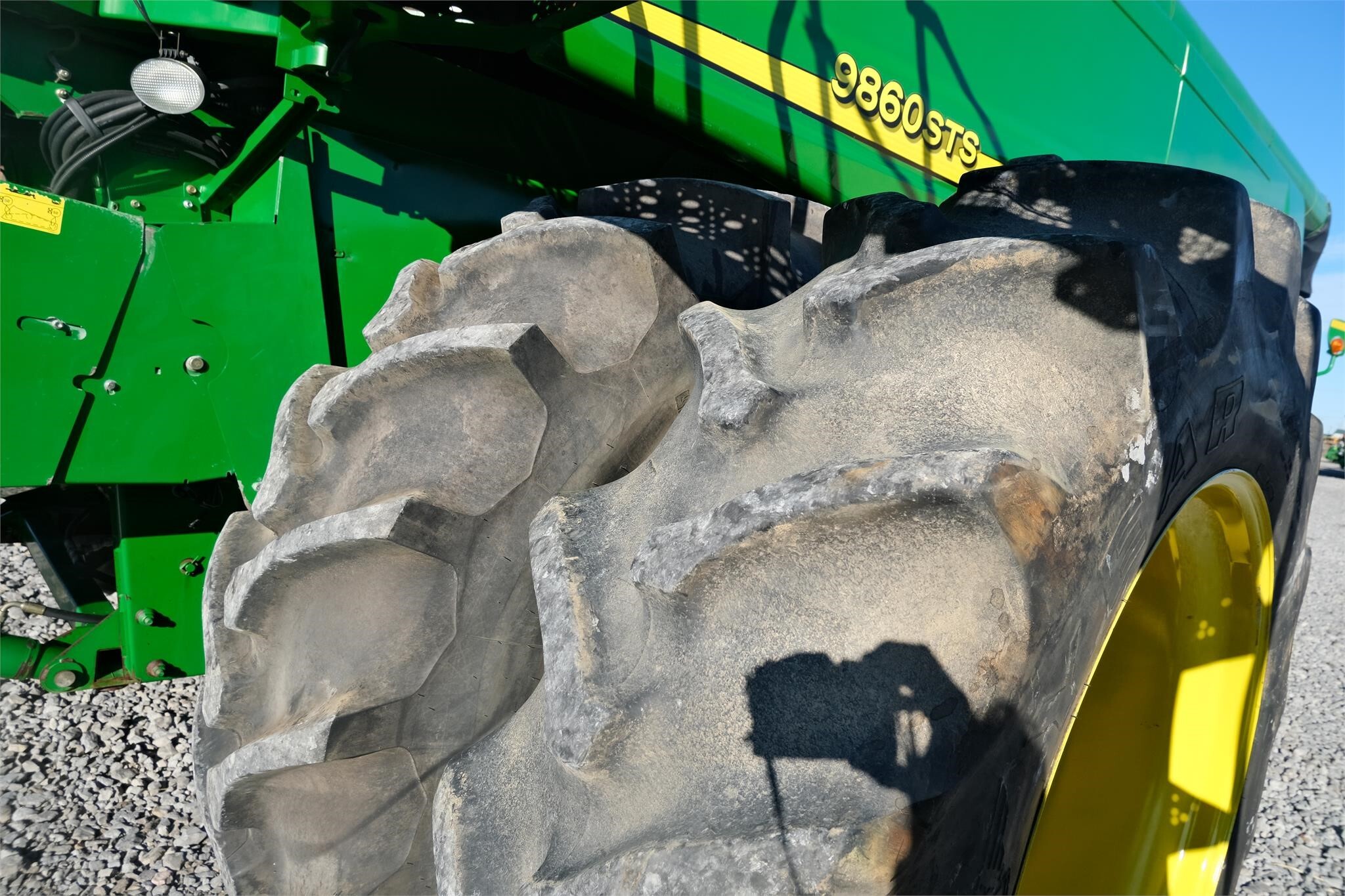 2007 John Deere 9860 STS Combine