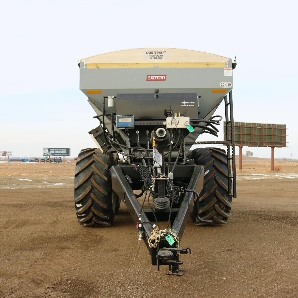 2026 BBI MAGNASPREAD PLUS Pull-Type Fertilizer Spreader