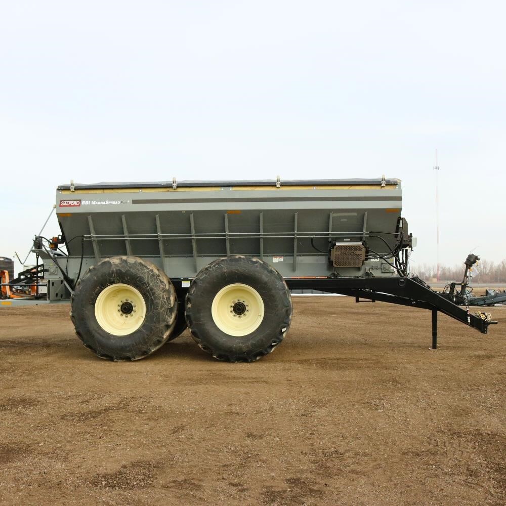 2026 BBI MAGNASPREAD PLUS Pull-Type Fertilizer Spreader