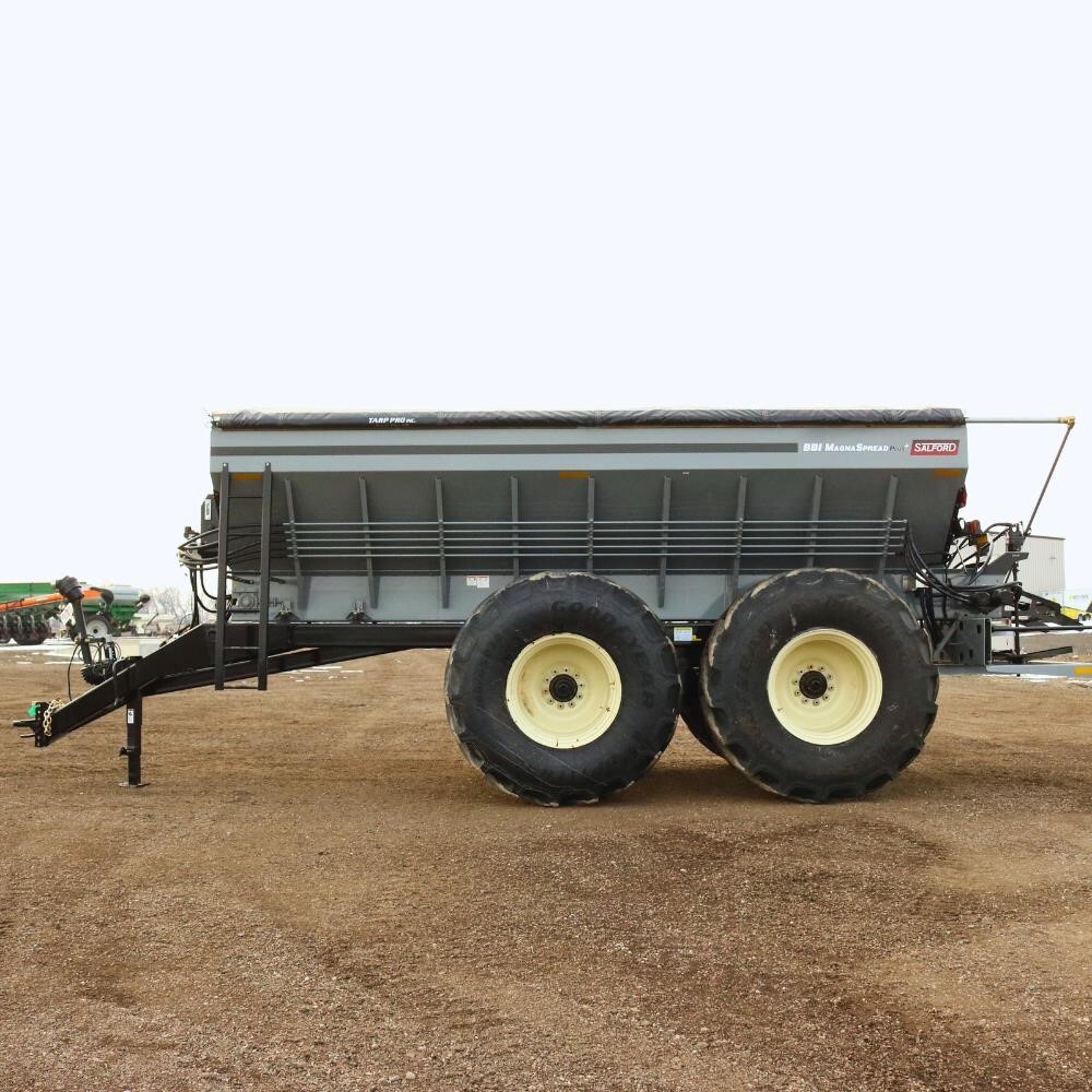2026 BBI MAGNASPREAD PLUS Pull-Type Fertilizer Spreader