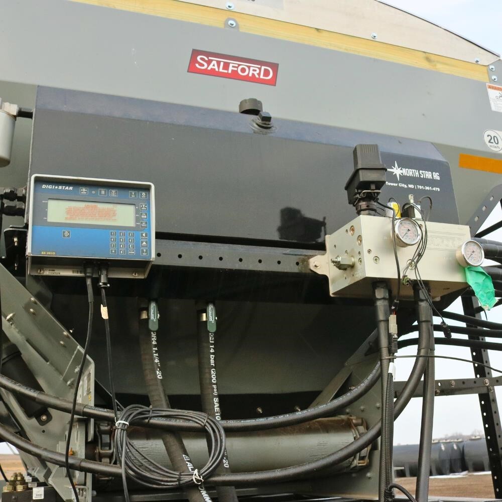 2026 BBI MAGNASPREAD PLUS Pull-Type Fertilizer Spreader