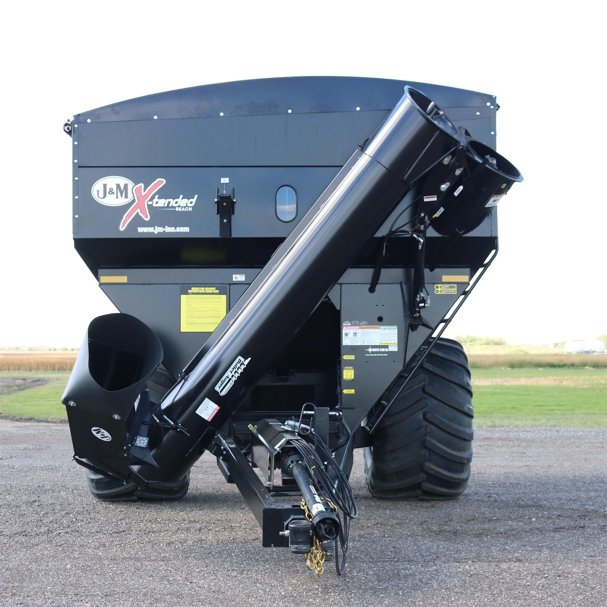 2026 J&M 1112 Grain Cart