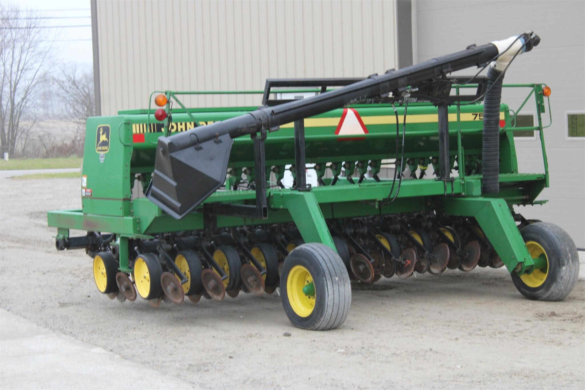  John Deere 750 Drill