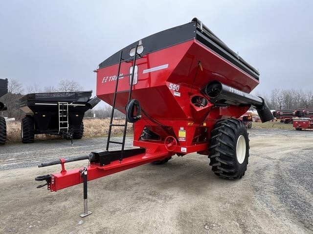 2021 E-Z Trail 550 Grain Cart