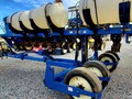 2001 Kinze 3600 Planter