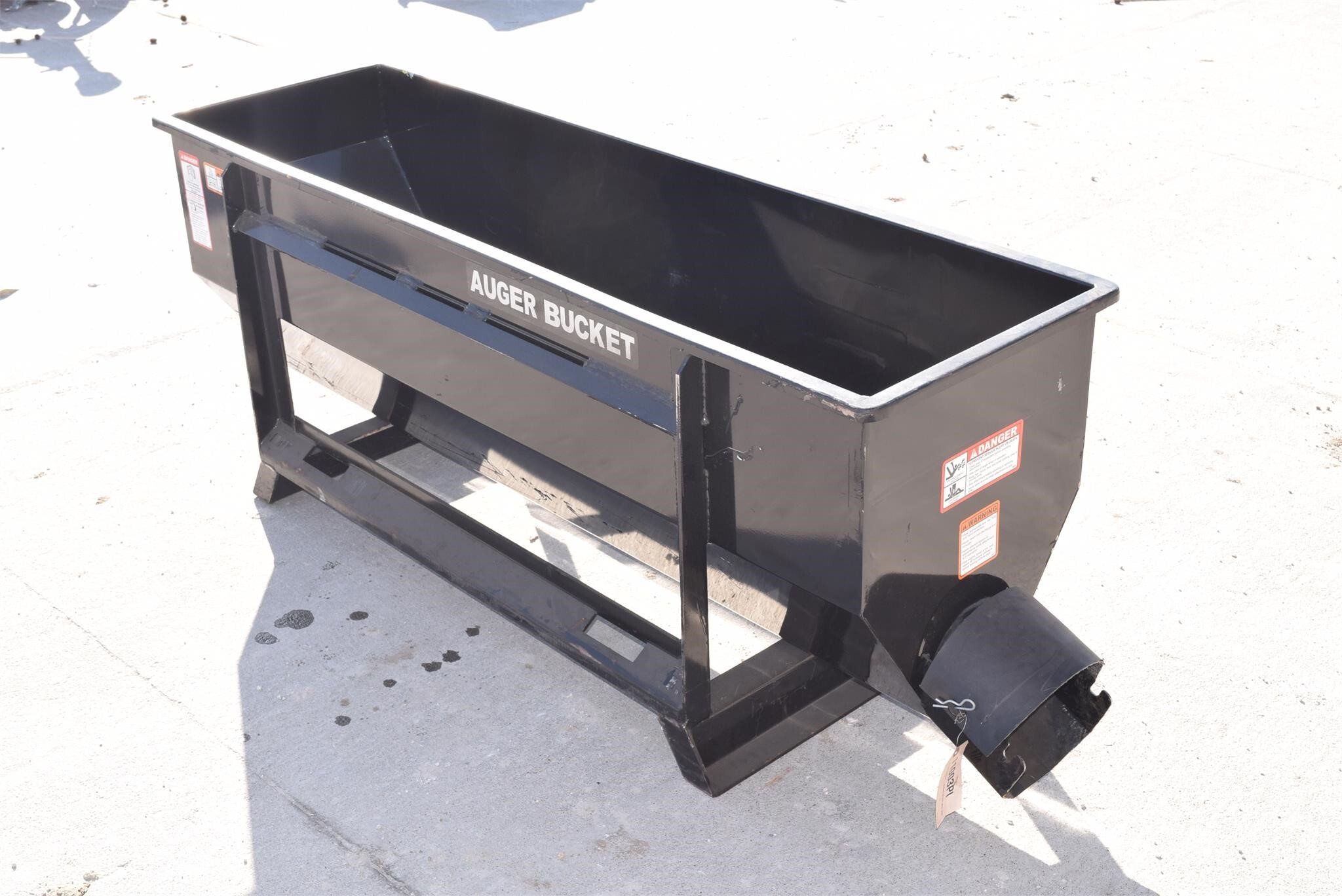 Danuser AUGER BUCKET Loader and Skid Steer Attachment 6,000 Machinery Pete