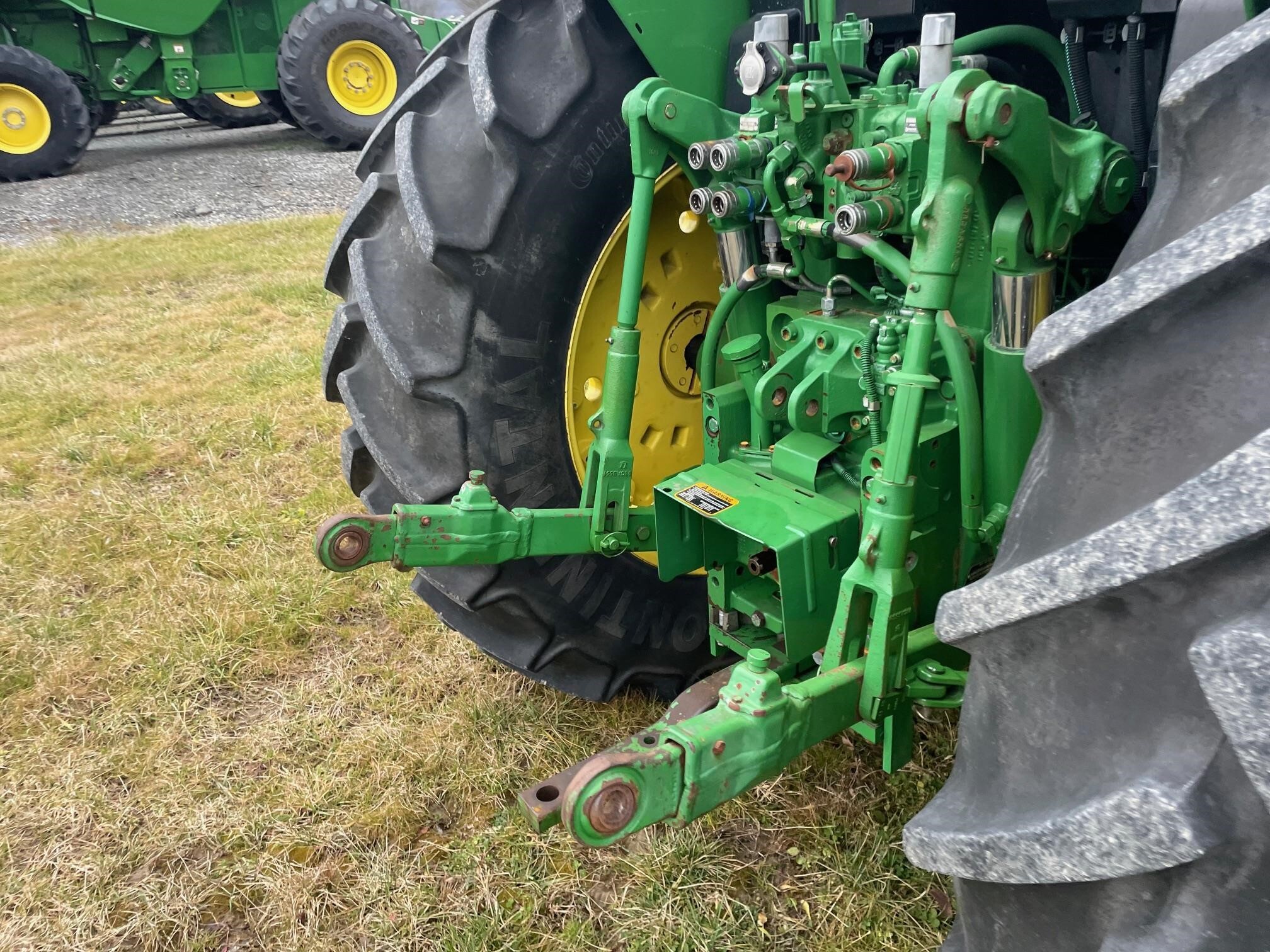 2011 John Deere 7230 Tractor