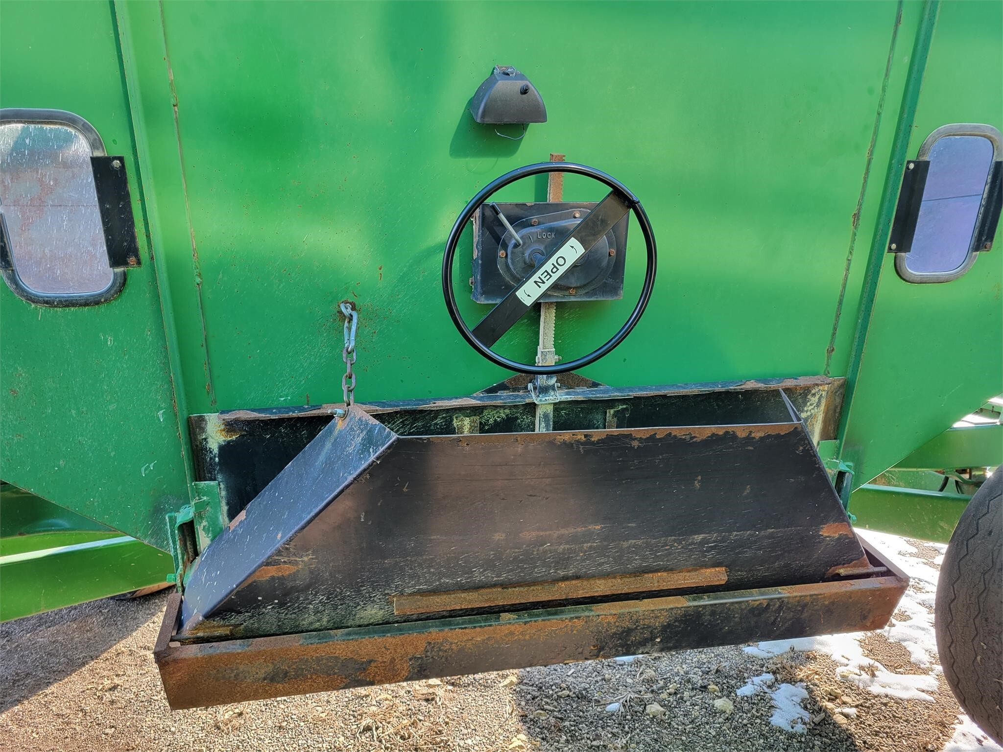 2004 Brent 644 Gravity Wagon