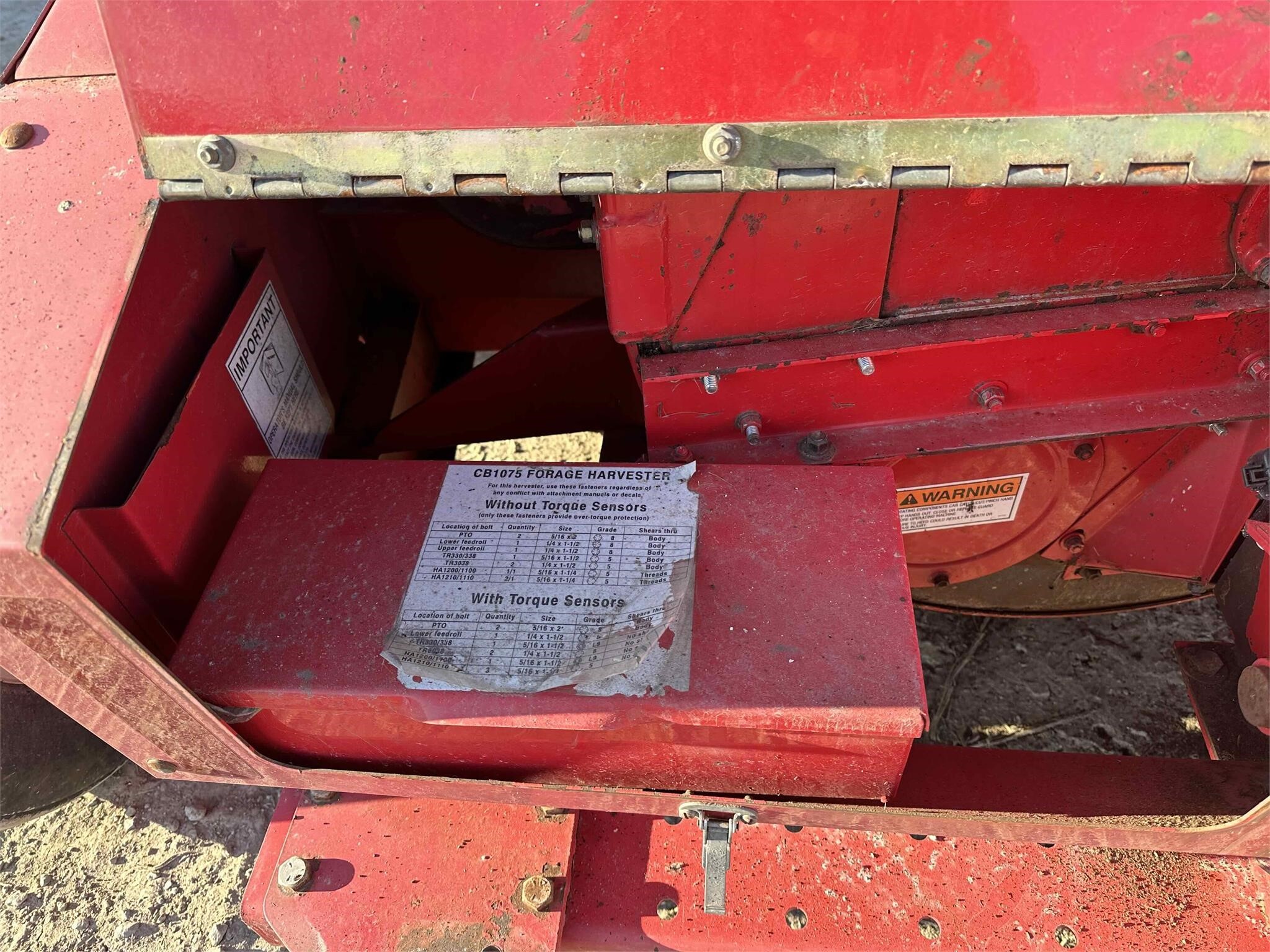  Gehl 1075 Pull-Type Forage Harvester
