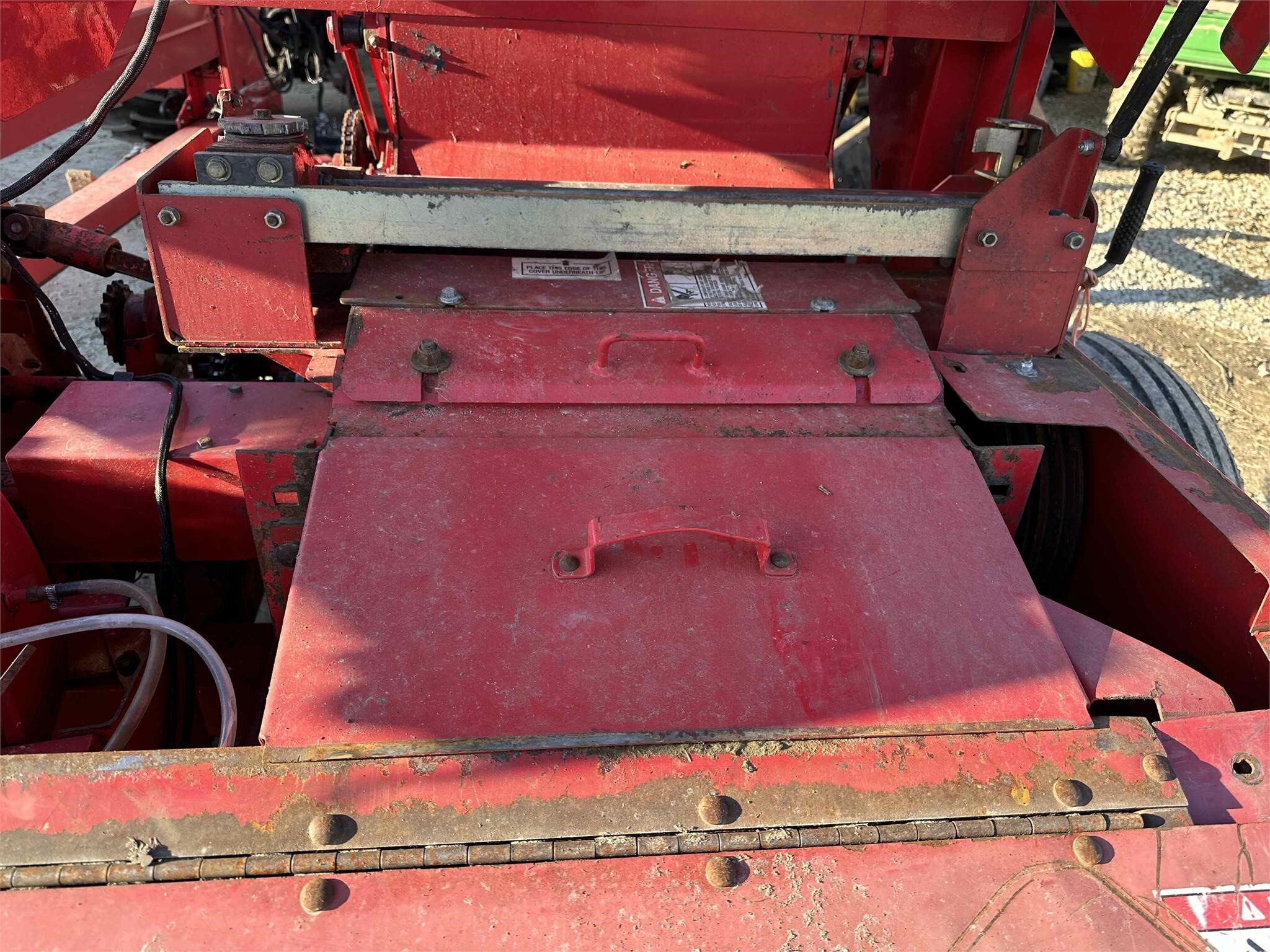  Gehl 1075 Pull-Type Forage Harvester