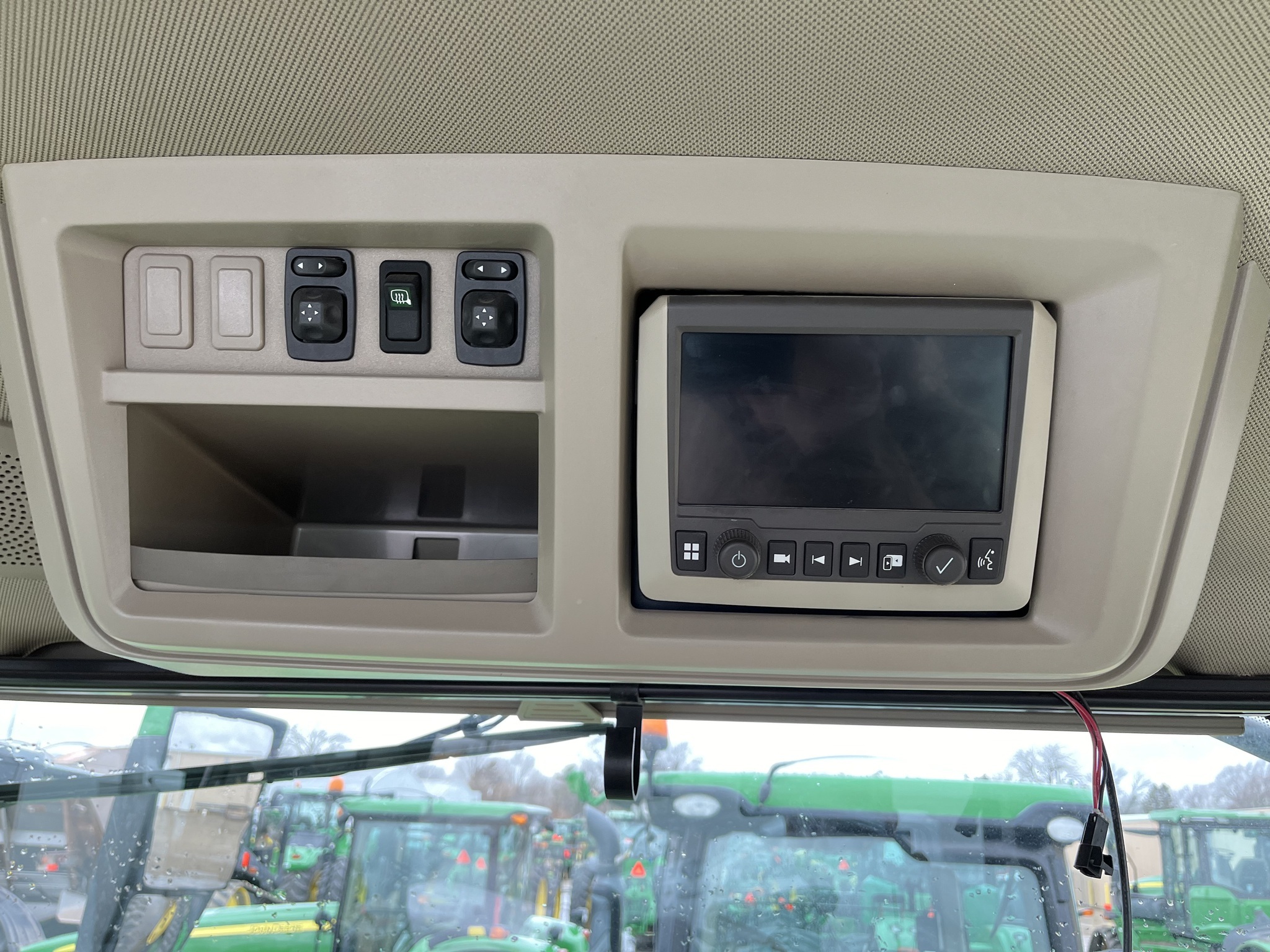 2023 John Deere 8R 370 Tractor