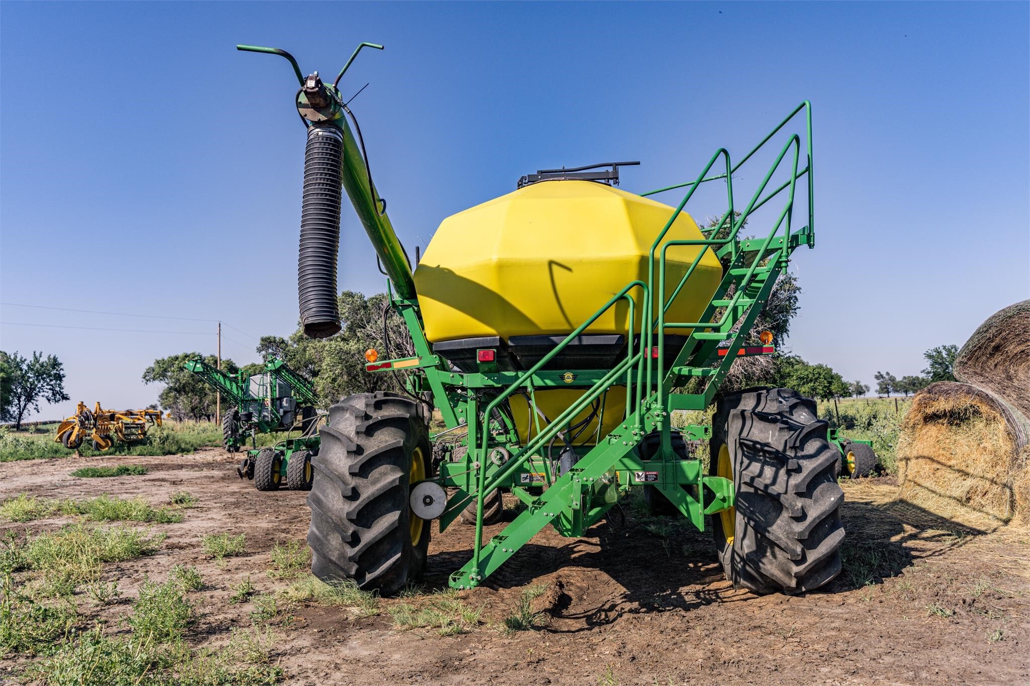 John Deere 1890 Air Seeder Call Machinery Pete