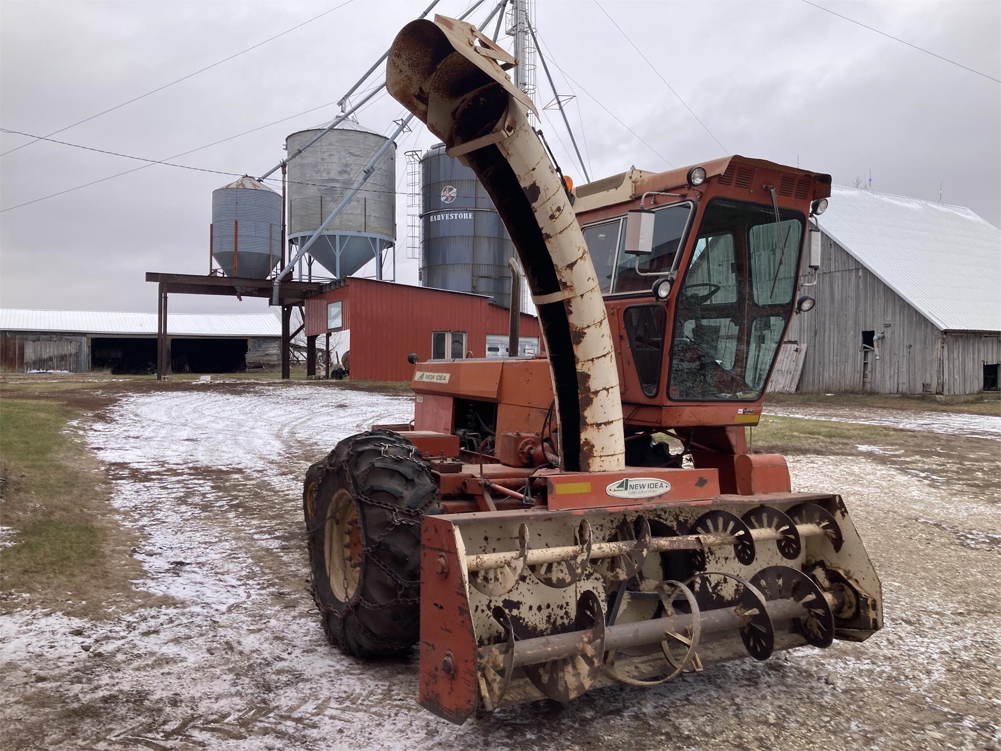  New Idea 709 Combine