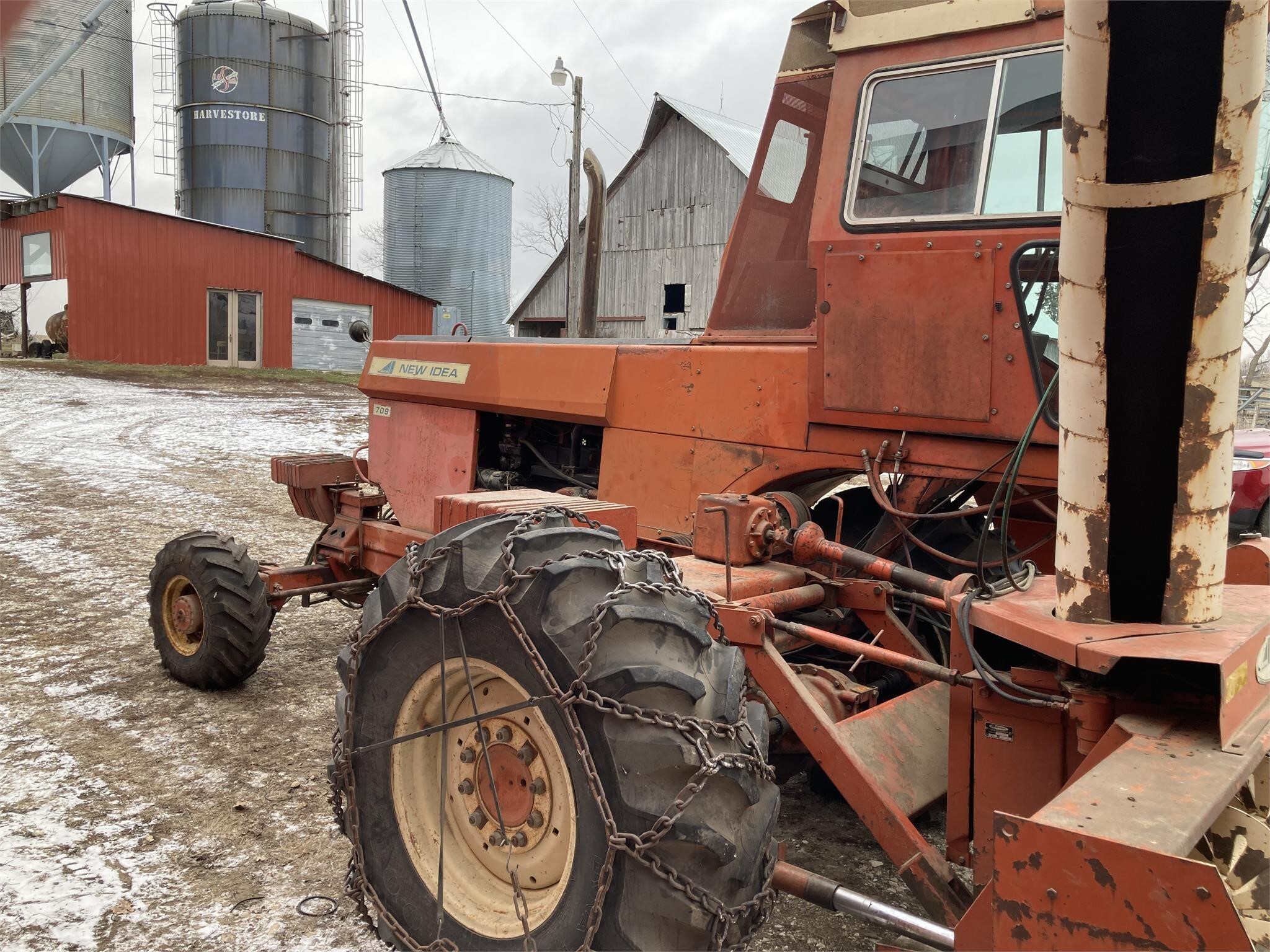  New Idea 709 Combine