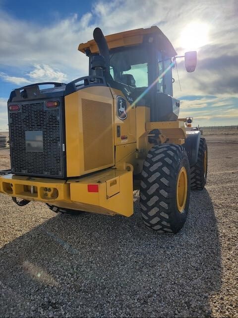 2022 Deere 544 P-TIER Wheel Loader