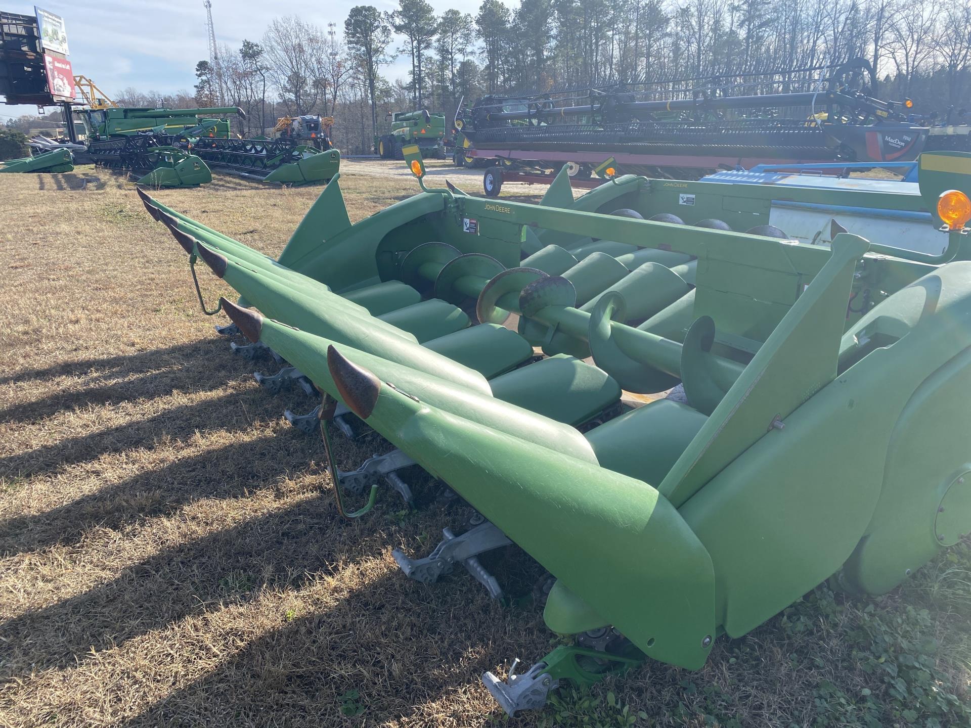 2009 John Deere 606C Corn Head