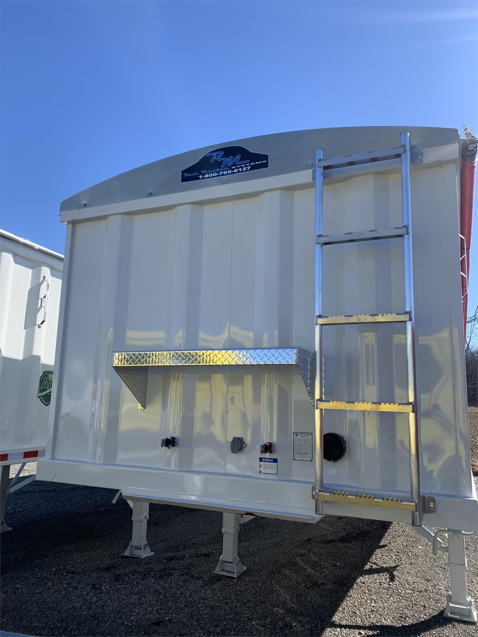 2025 Armor Lite SGH-38 ST Grain Trailer