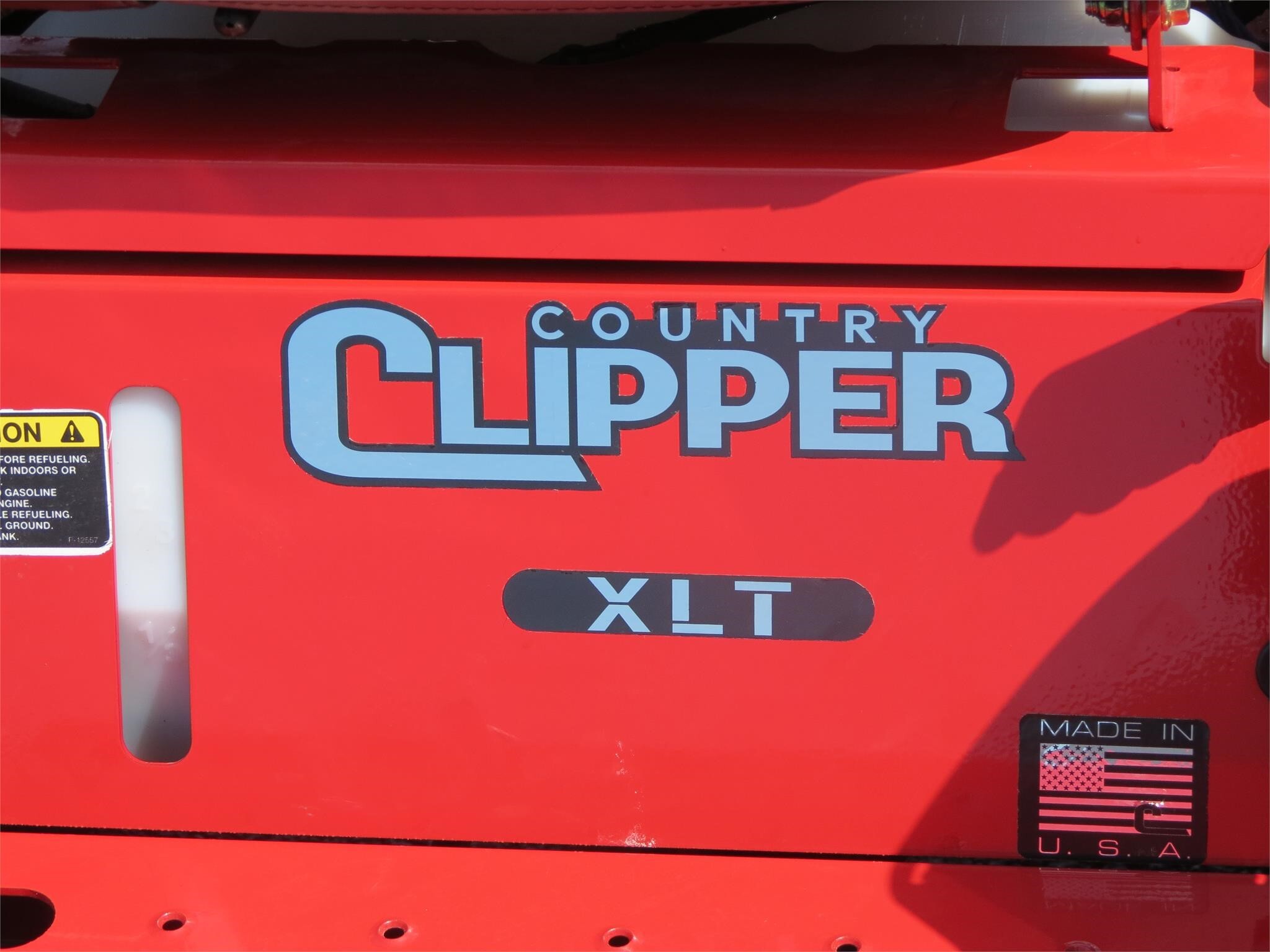 2023 Country Clipper XLT C315 Lawn Mower 7,899 Machinery Pete