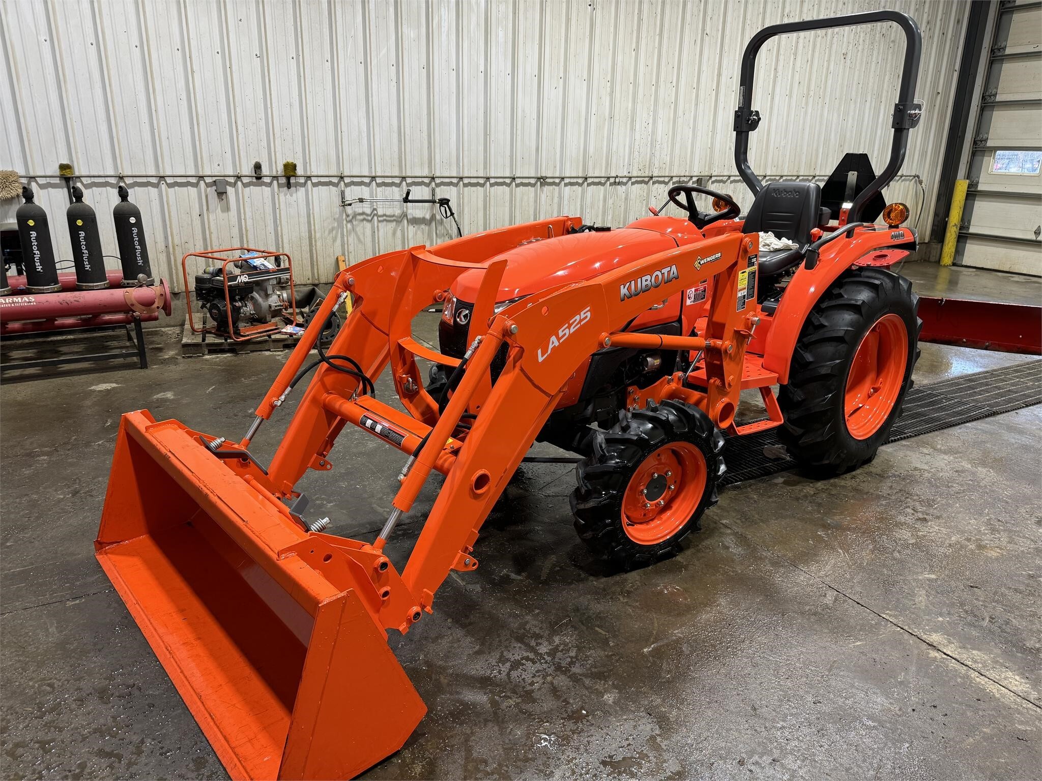 Kubota L2501DT Tractor 19,900 Machinery Pete