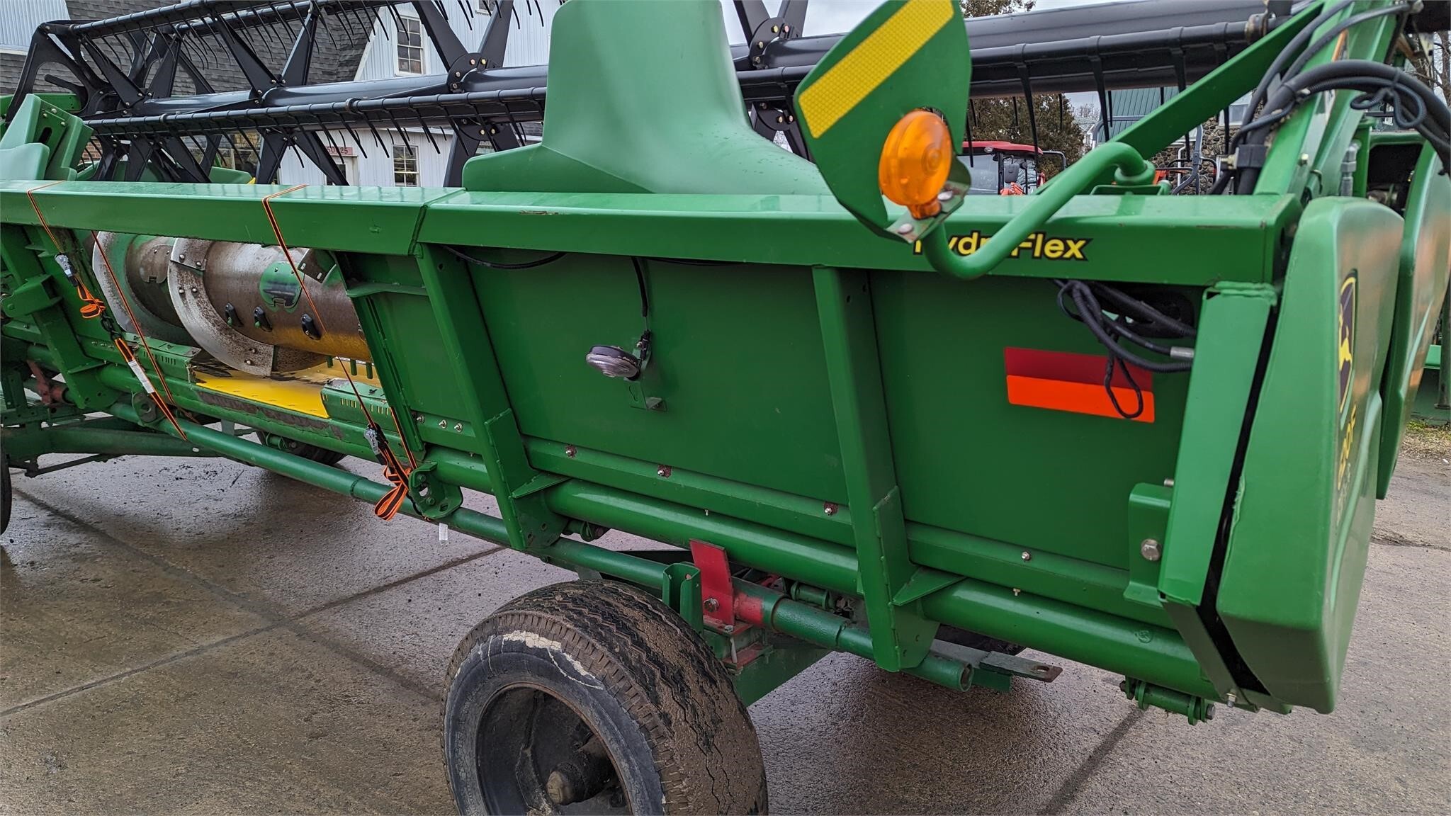 2009 John Deere 620F Platform