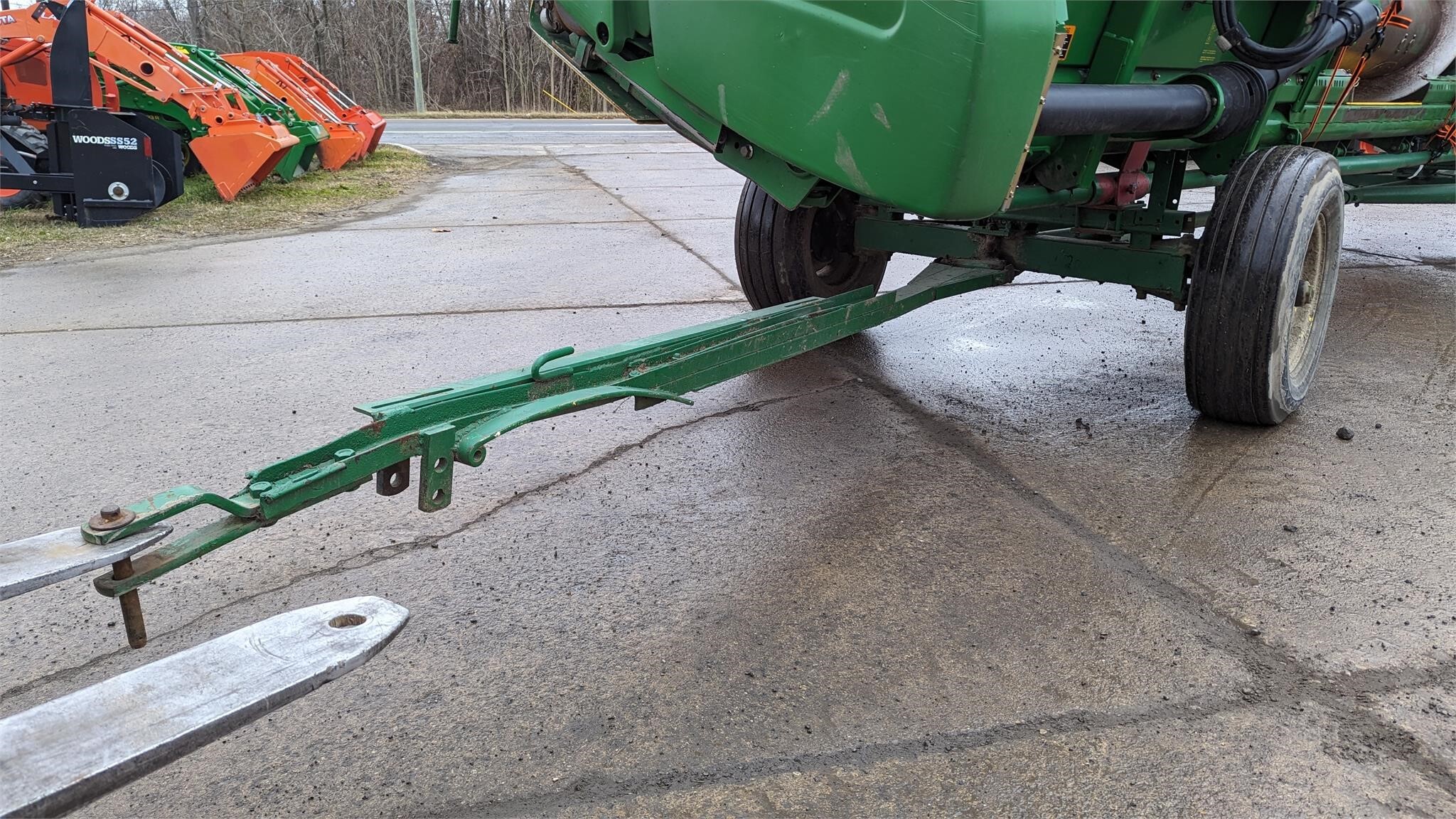 2009 John Deere 620F Platform