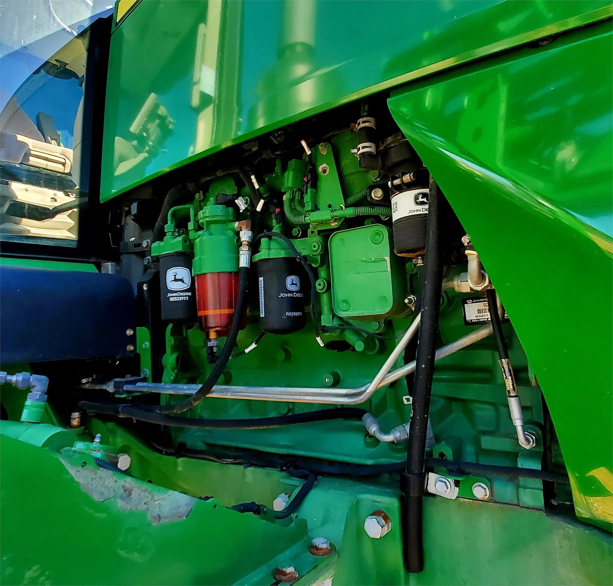 2015 John Deere R4030 Self-Propelled Sprayer