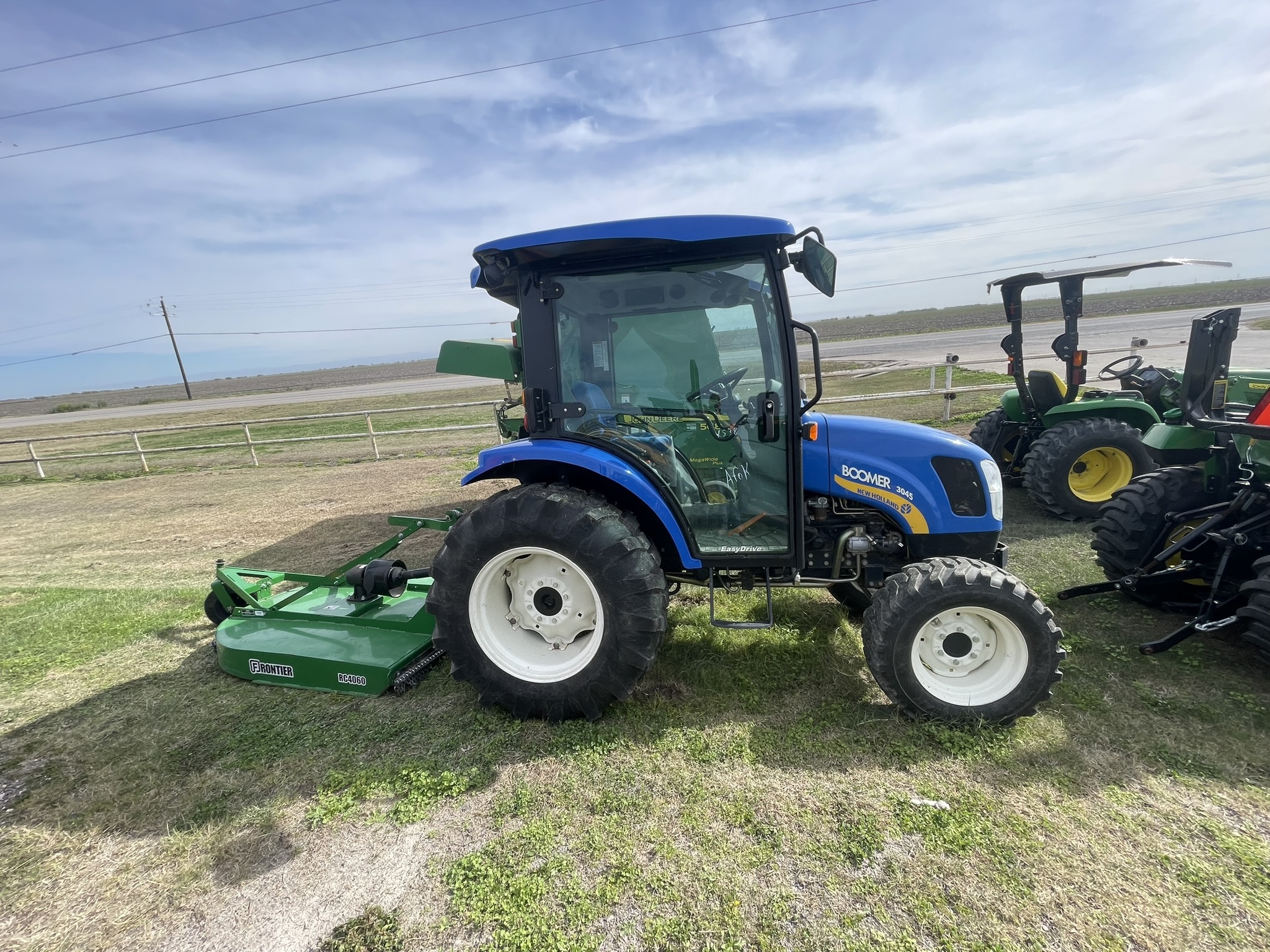 2016 New Holland Boomer 3045 Tractor
