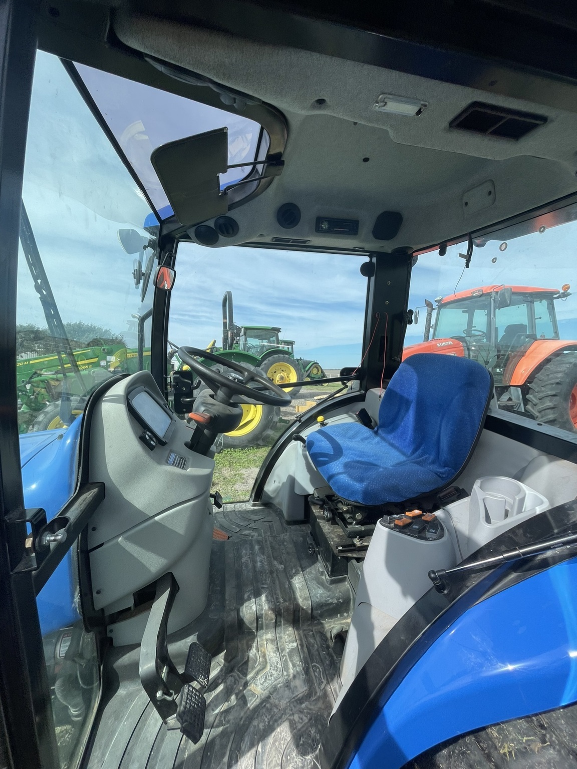 2016 New Holland Boomer 3045 Tractor