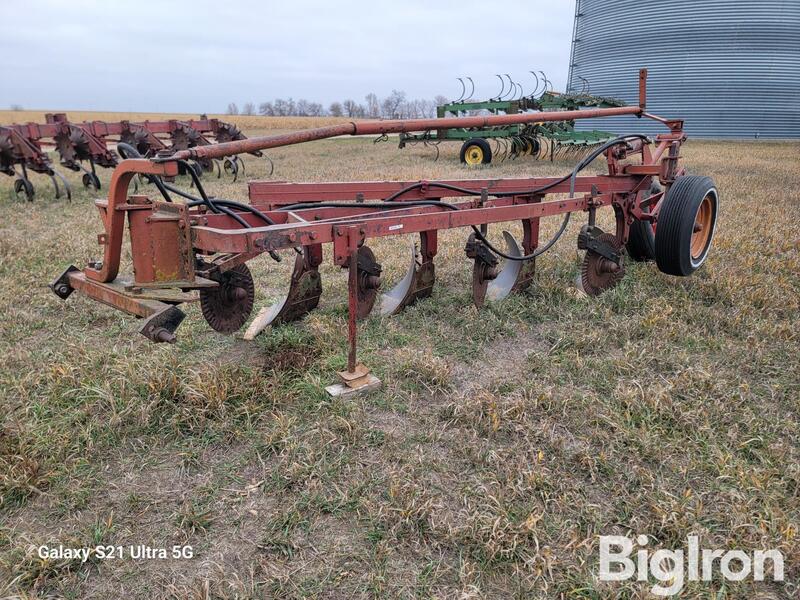 Used International Plows for Sale 30 Listings Machinery Pete