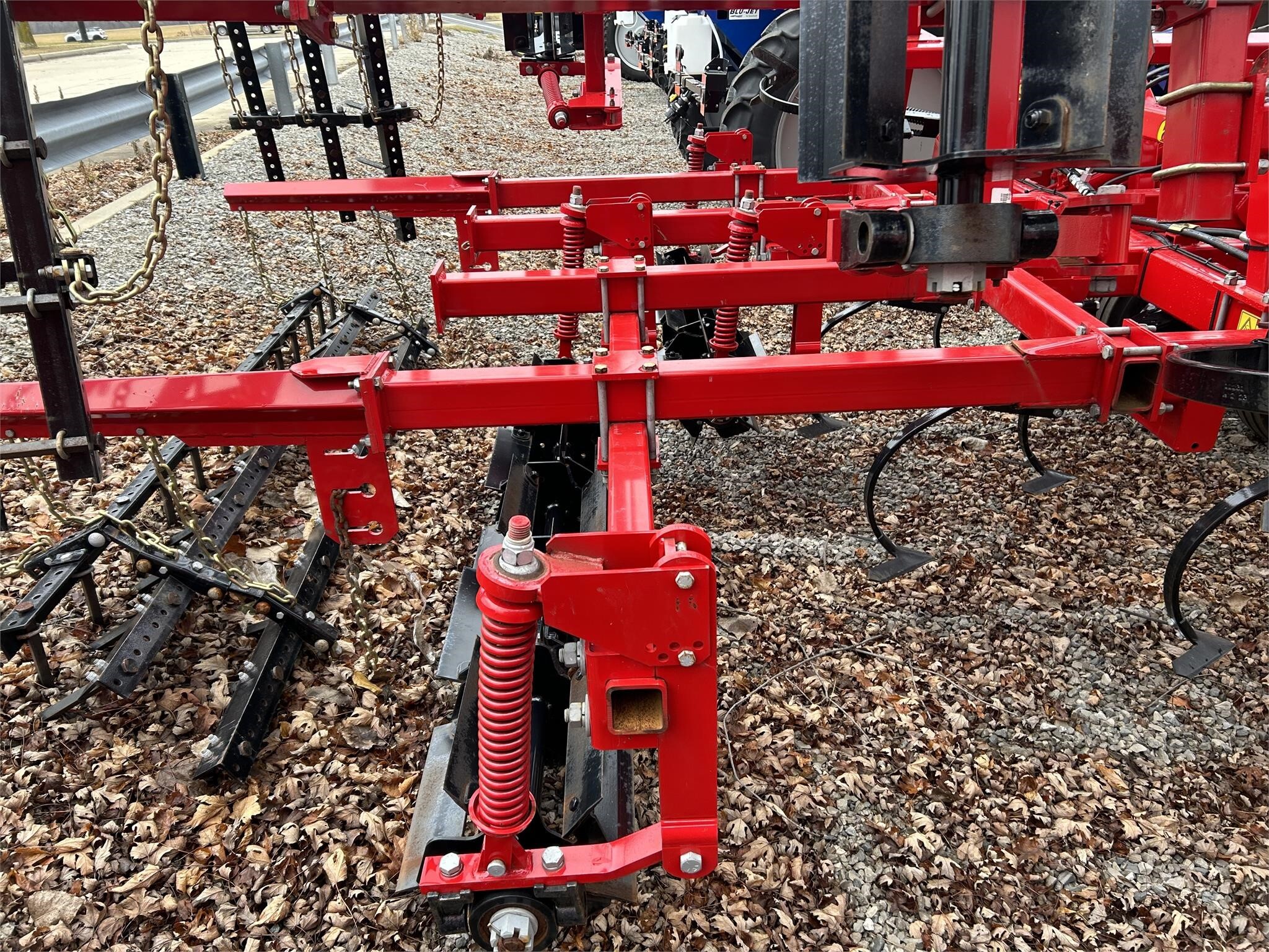 2023-sunflower-6333-25-soil-finisher-105-500-machinery-pete