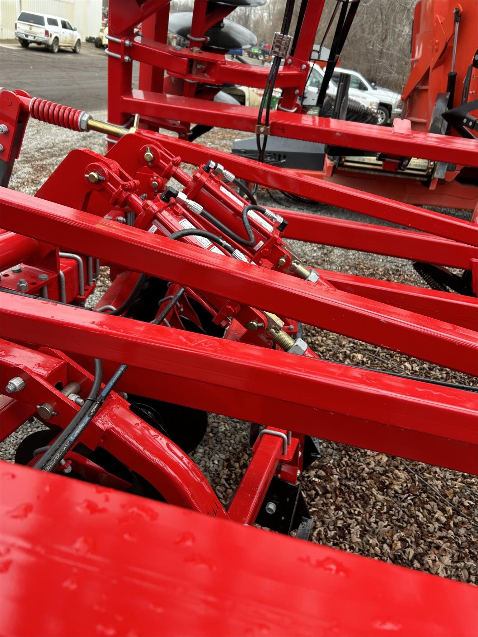 2023-sunflower-6333-25-soil-finisher-105-500-machinery-pete