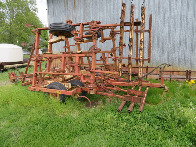  Krause 4118 Field Cultivator