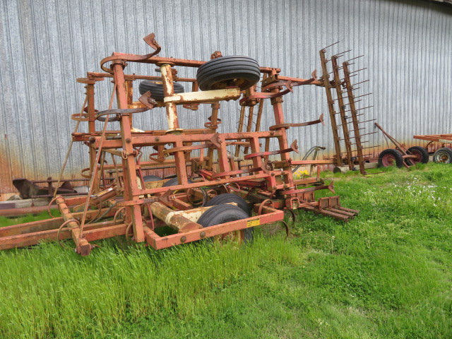  Krause 4118 Field Cultivator