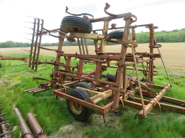  Krause 4118 Field Cultivator