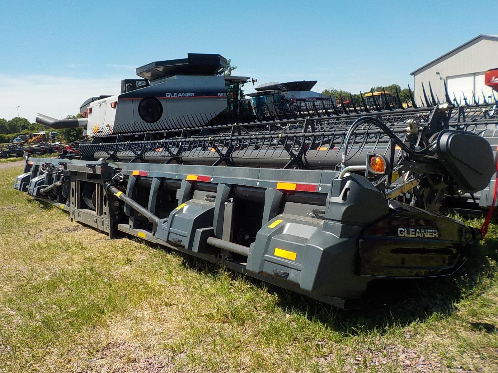 2026 Gleaner 9330 Platform