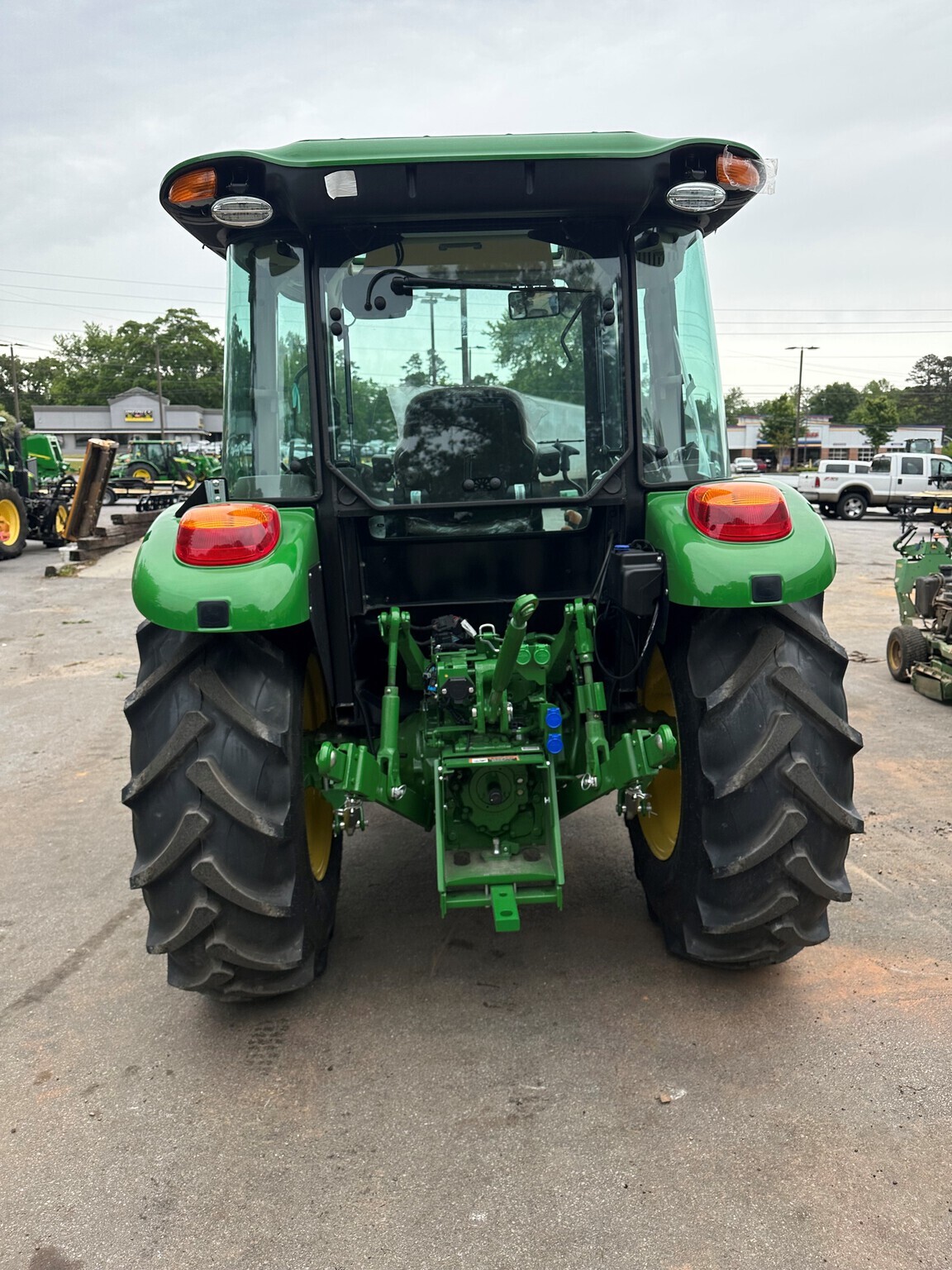 2024 John Deere 5075E Tractor