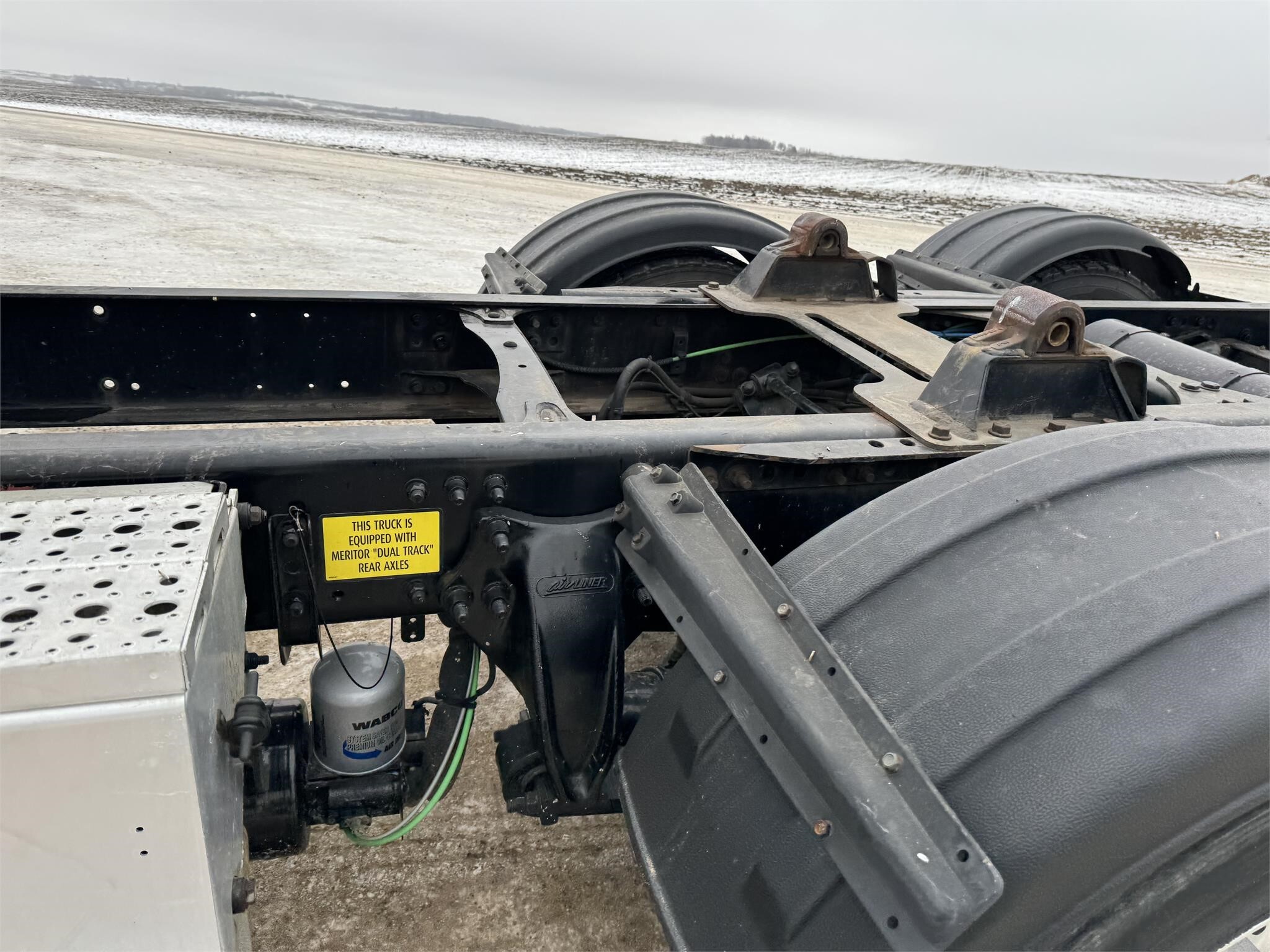 2015 Freightliner Cascadia 125 Semi Trucks/Trailer