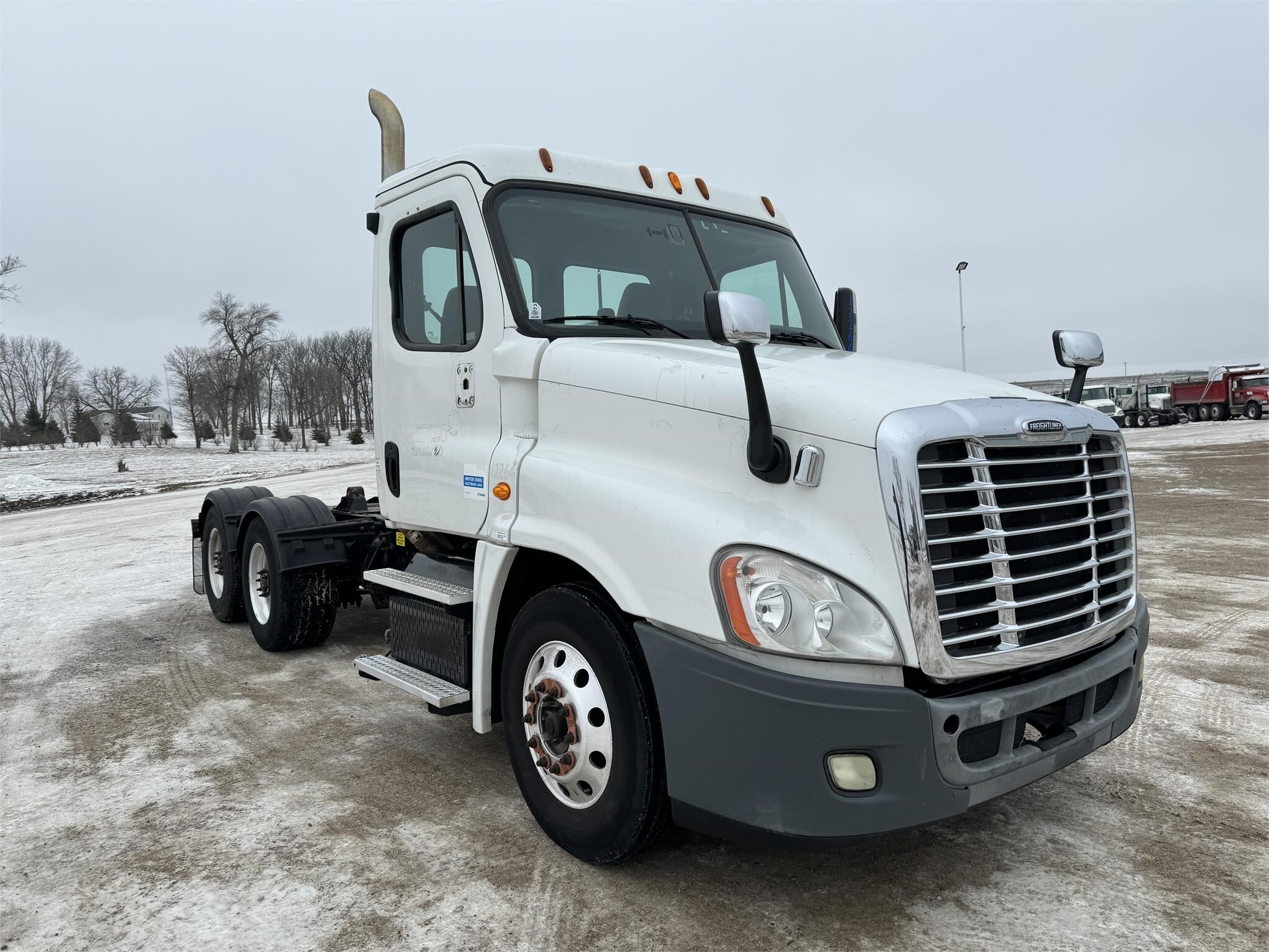 2015 Freightliner Cascadia 125 Semi Trucks/Trailer
