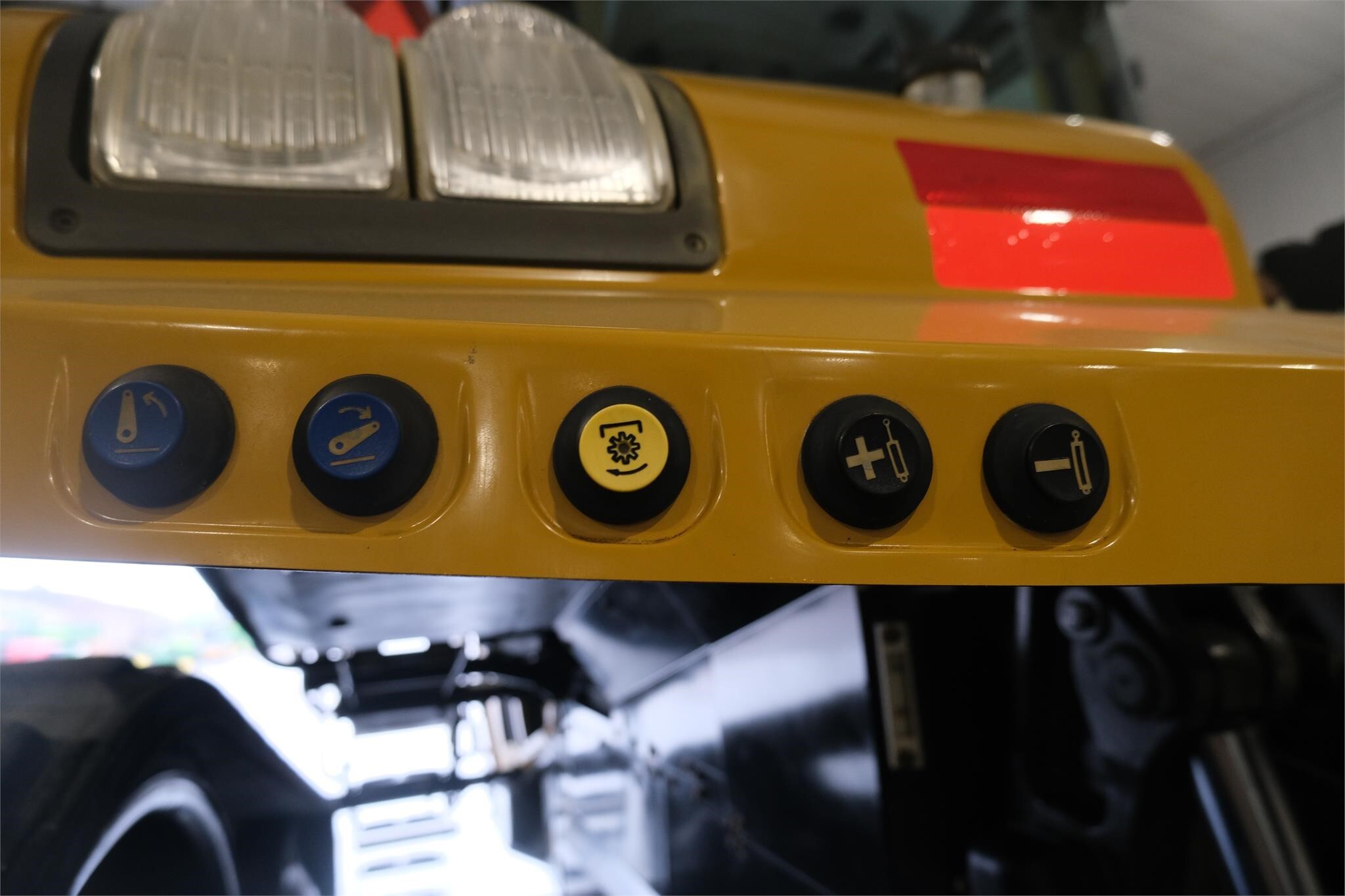  Challenger MT738 Tractor