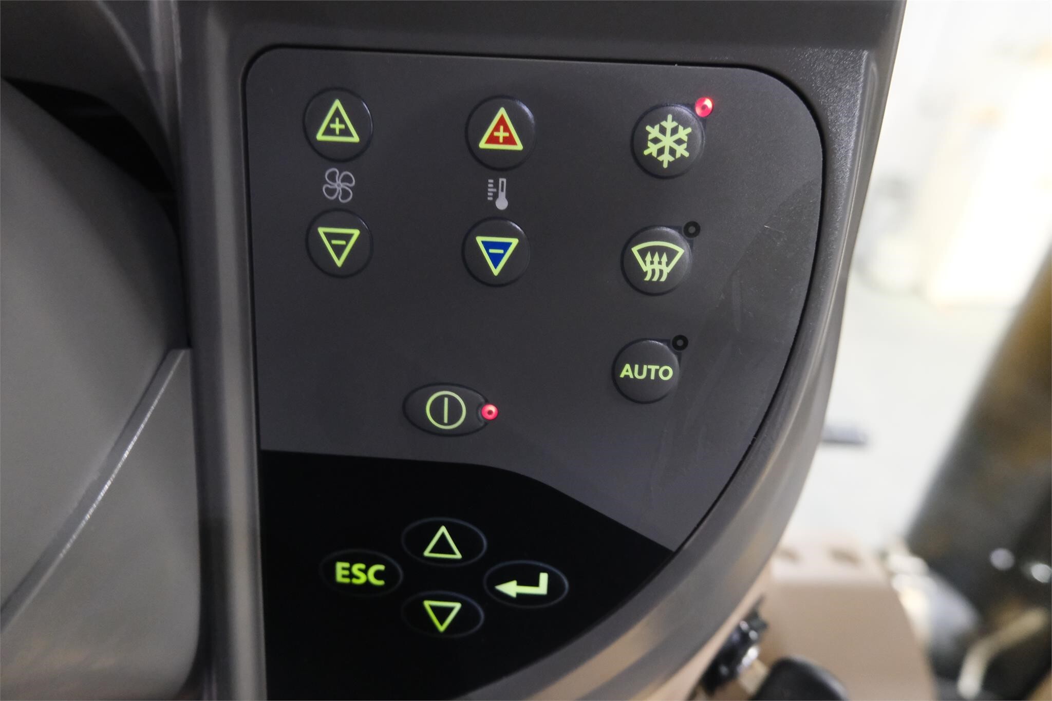  Challenger MT738 Tractor