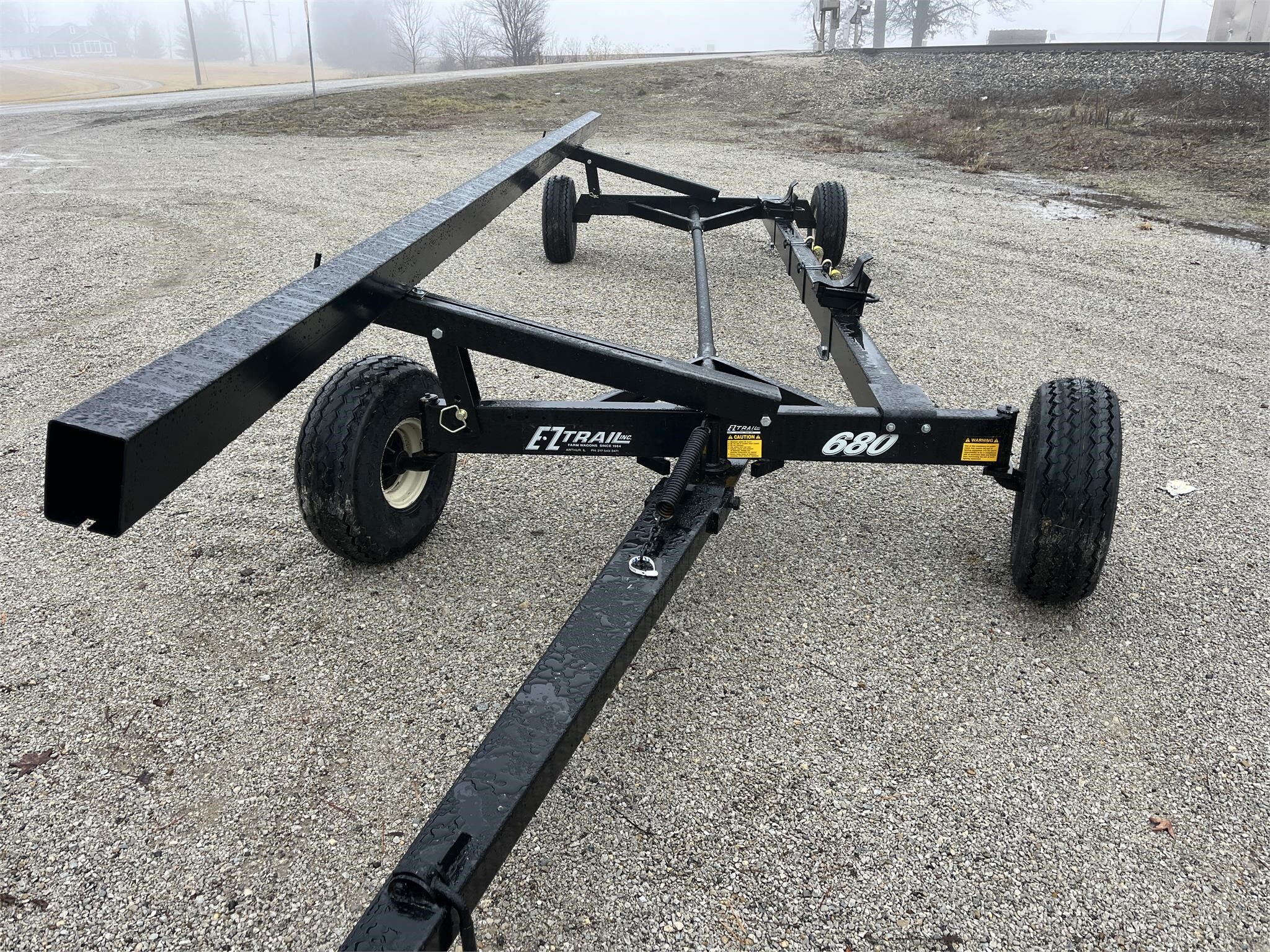  E-Z Trail 680 Header Trailer