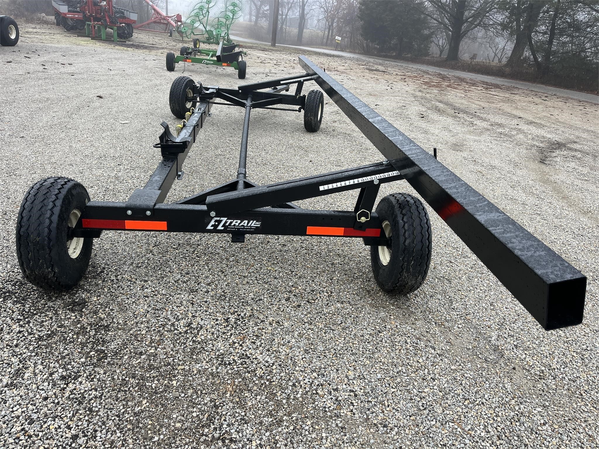  E-Z Trail 680 Header Trailer