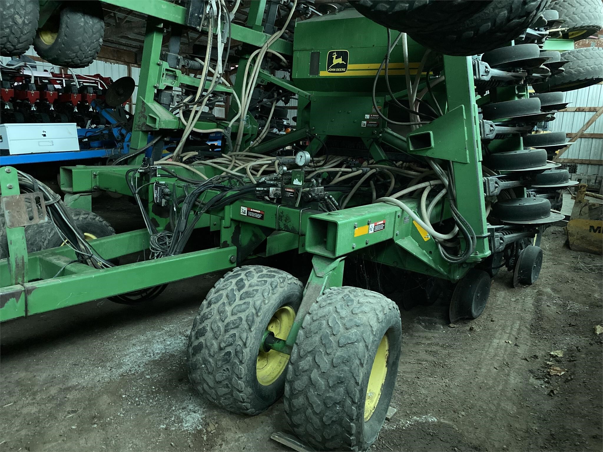 John Deere 1850 Air Seeder 45,000 Machinery Pete