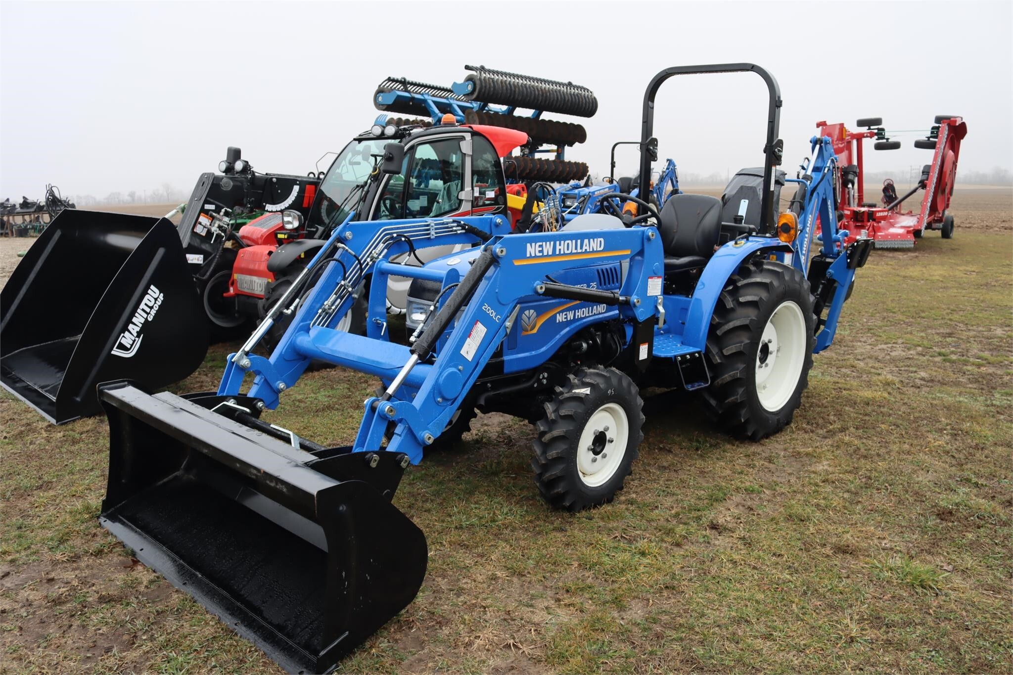 New Holland Workmaster 25 Tractor